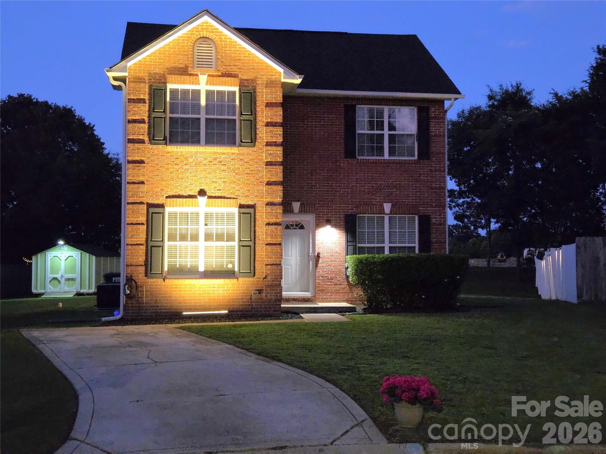 main property photo 11