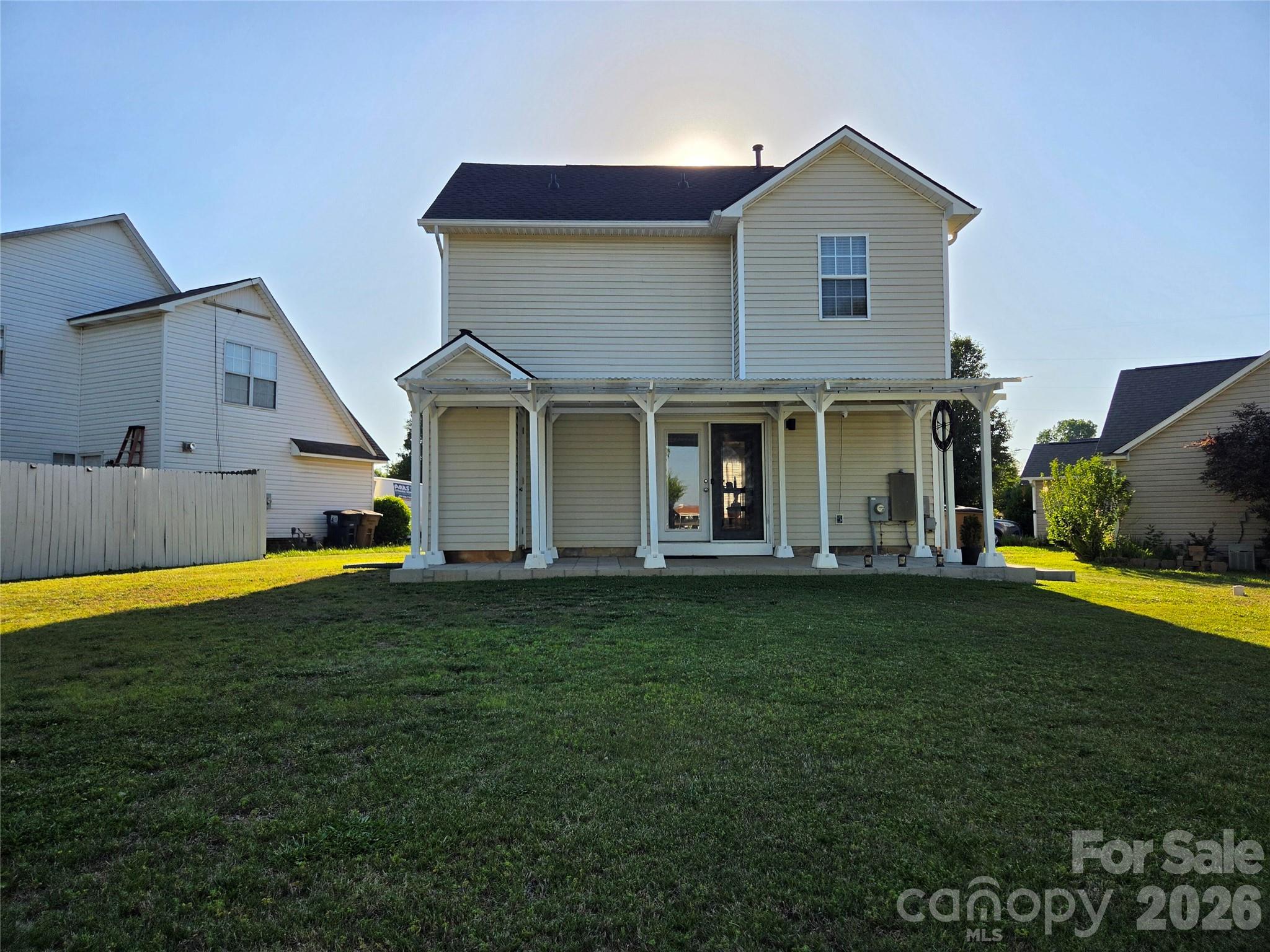main property photo 5