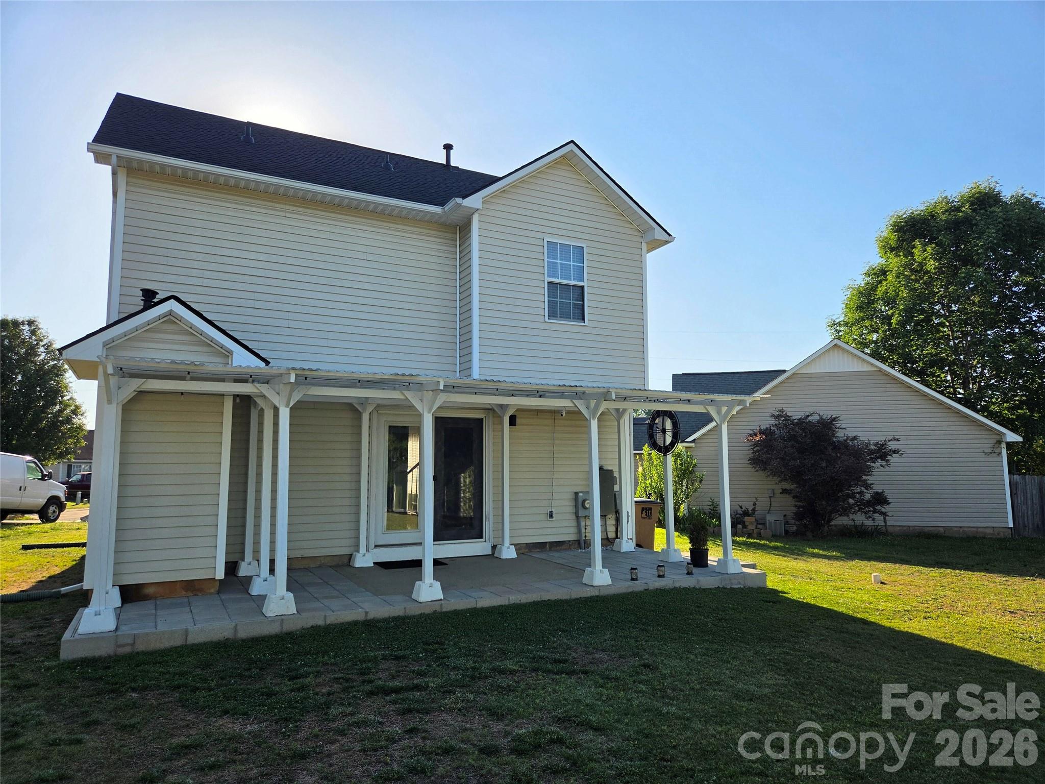 main property photo 6