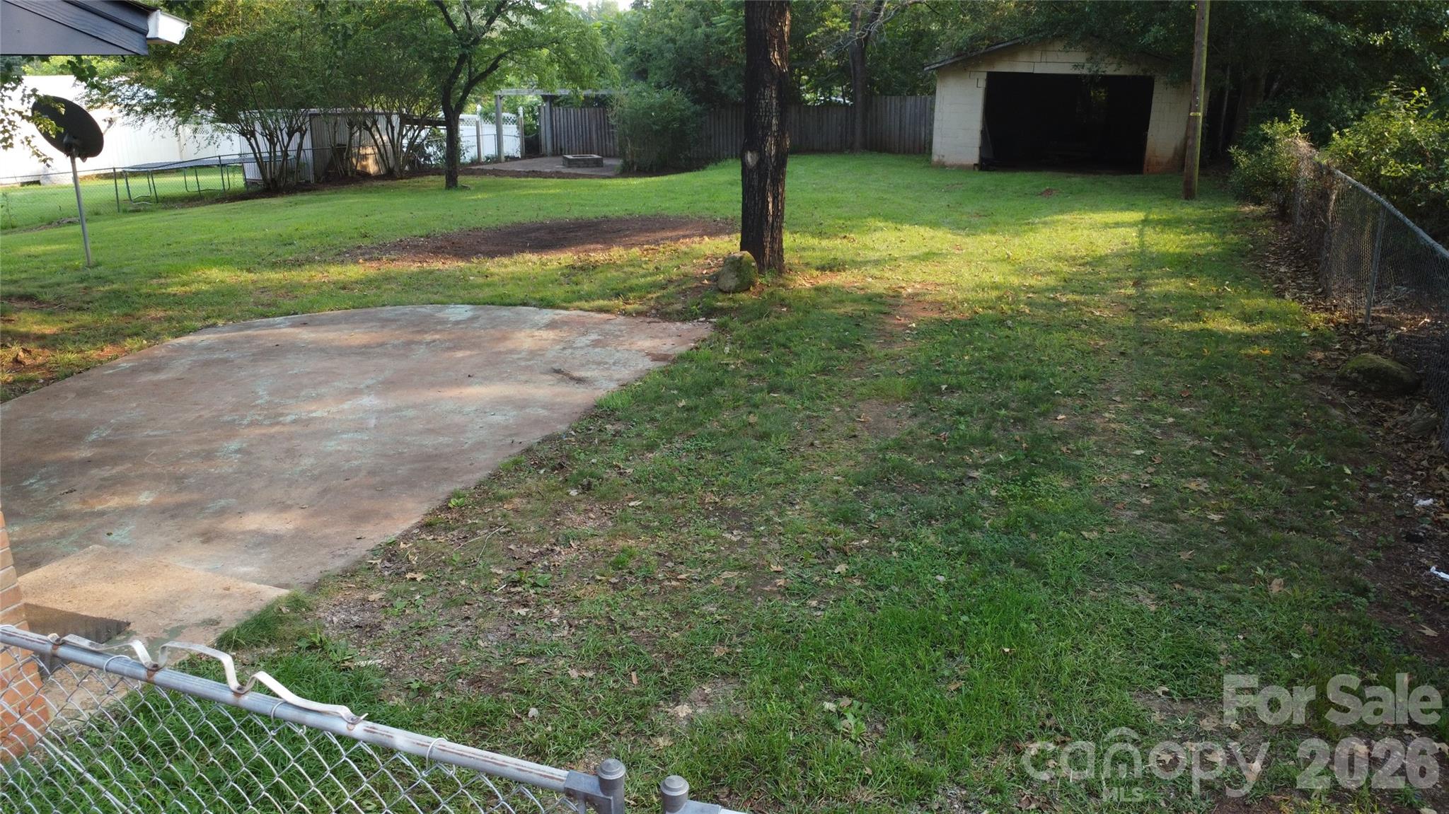main property photo 13