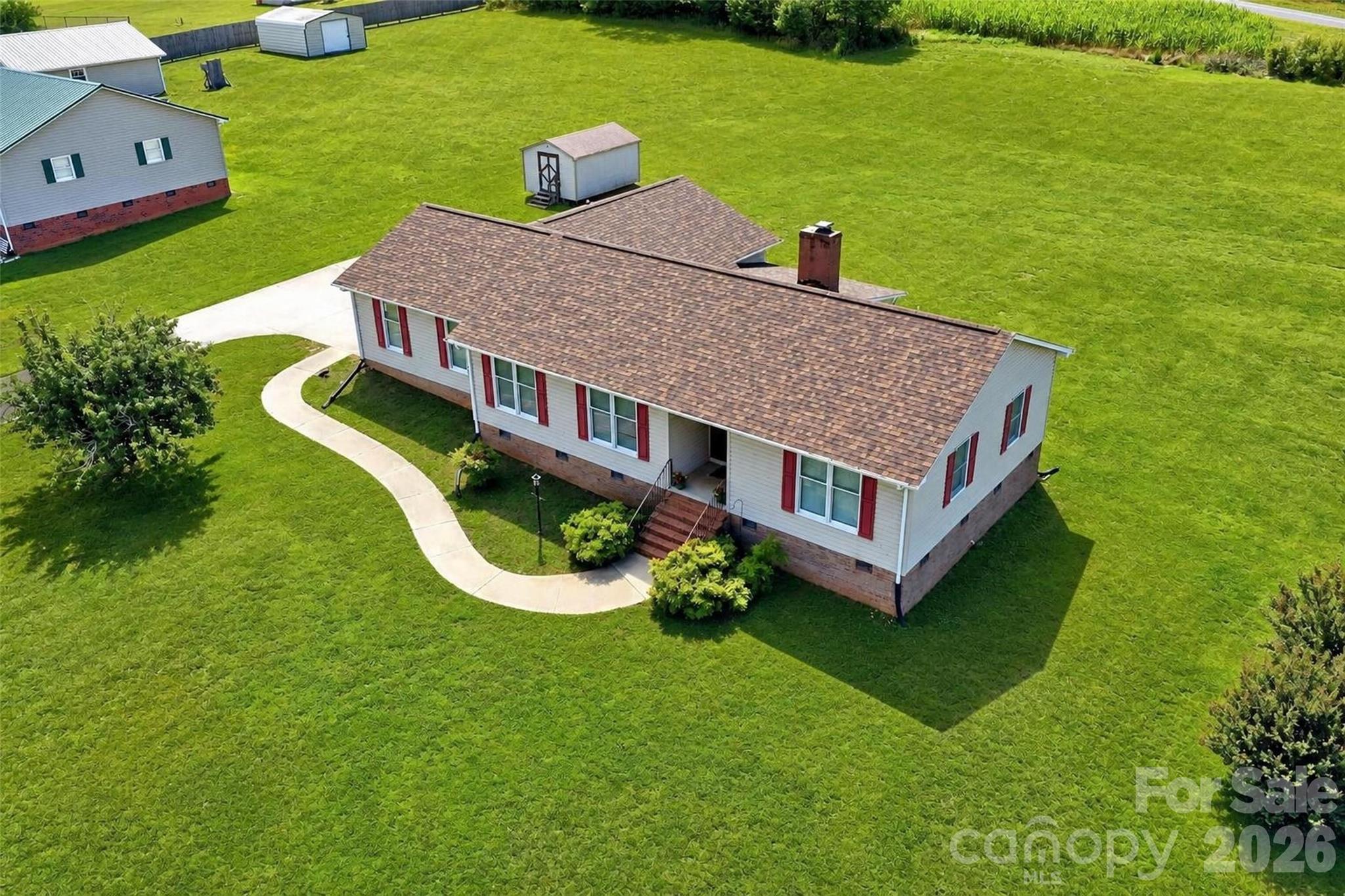 main property photo 23