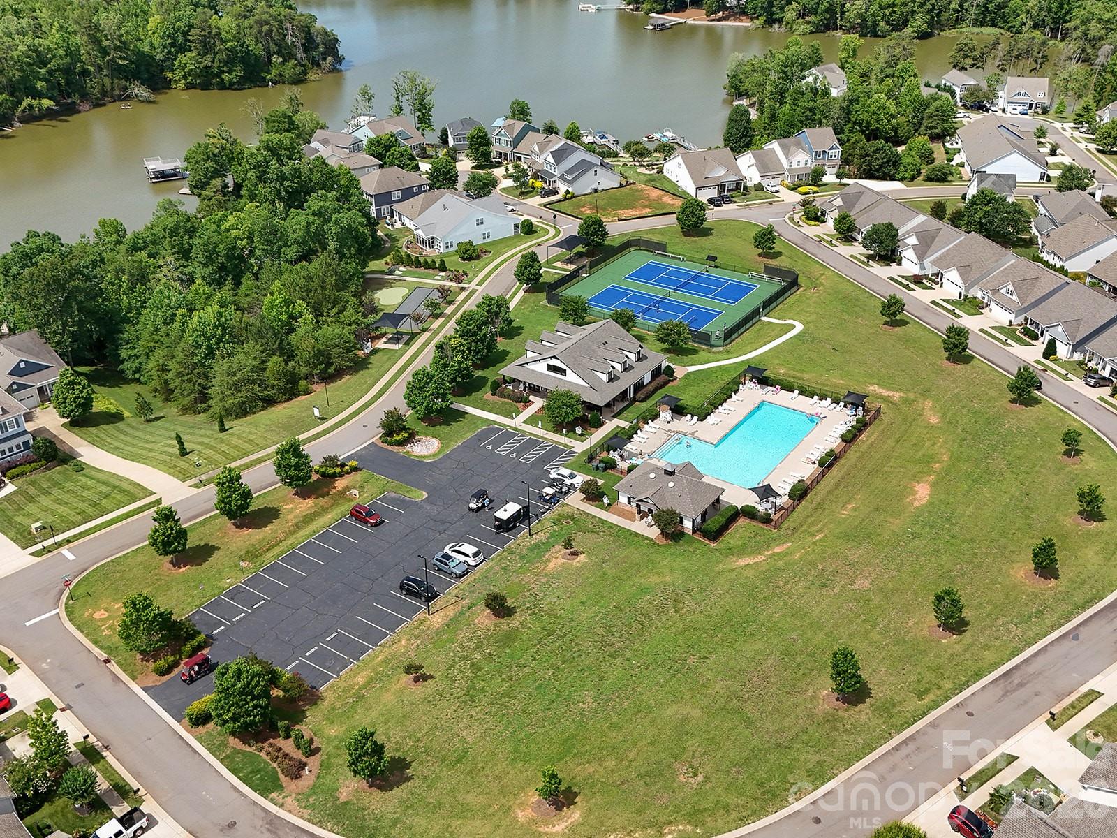main property photo 19