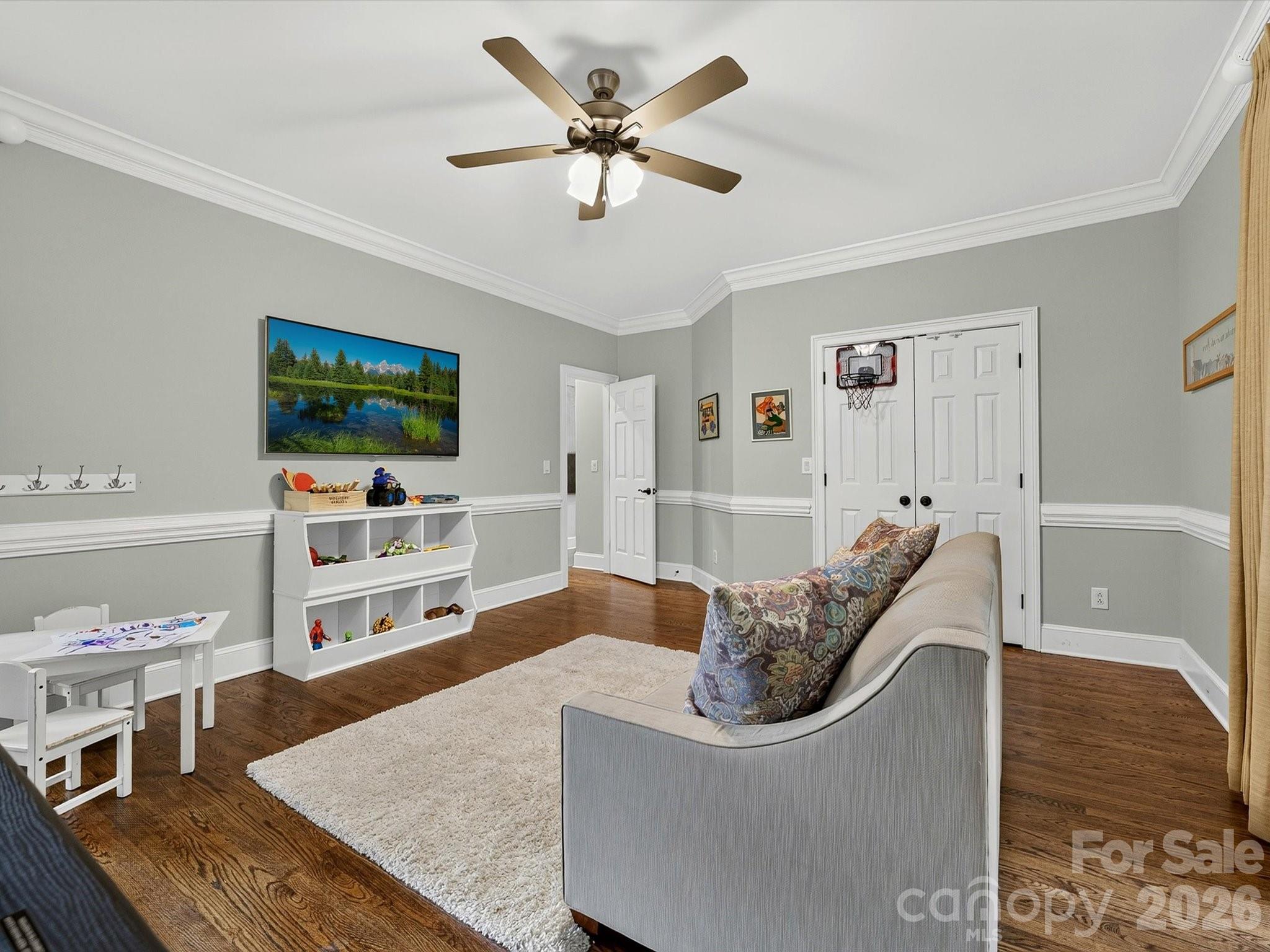 main property photo 17