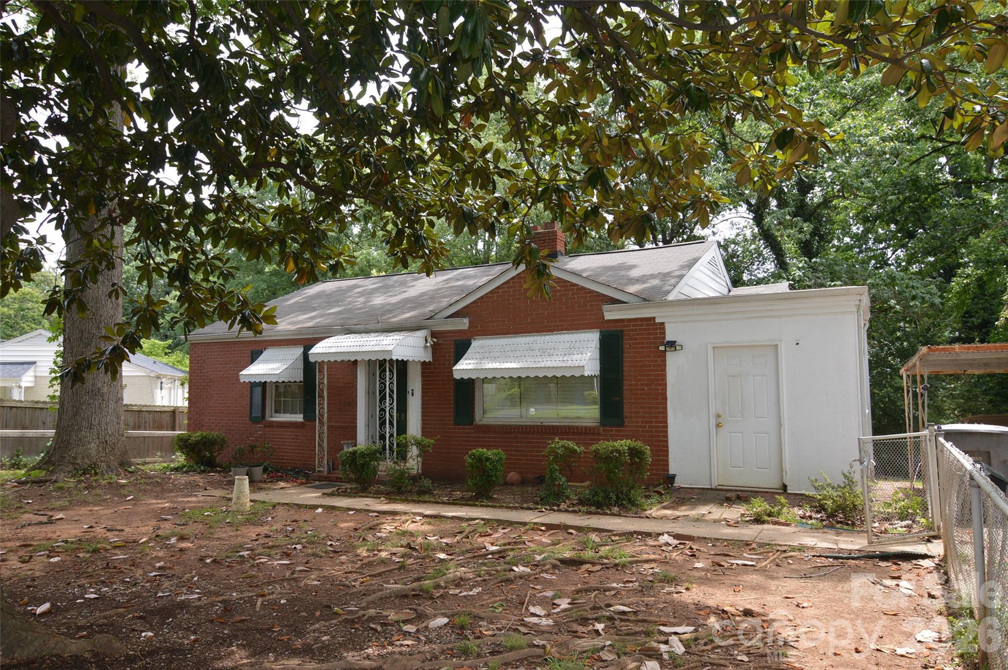 main property photo 4