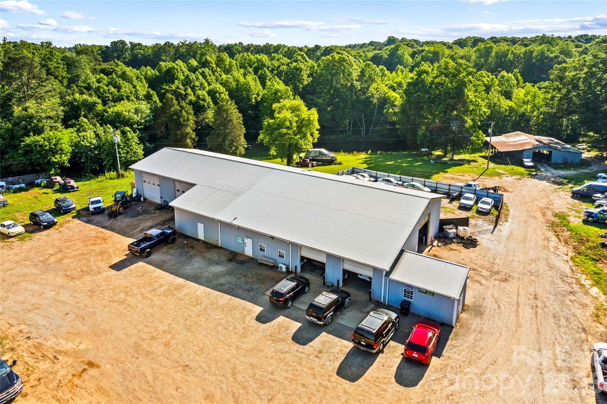 main property photo 31