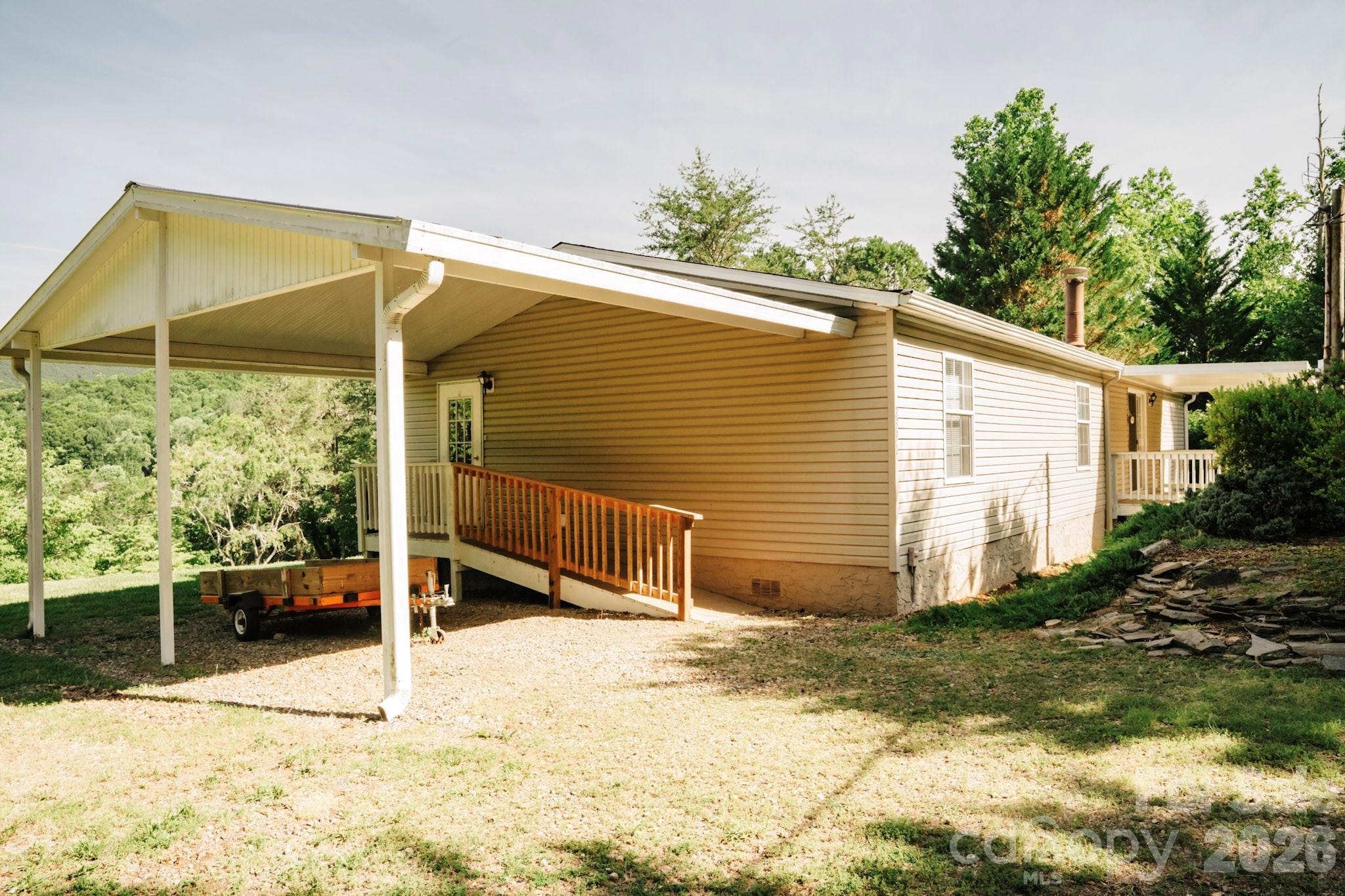 main property photo 7