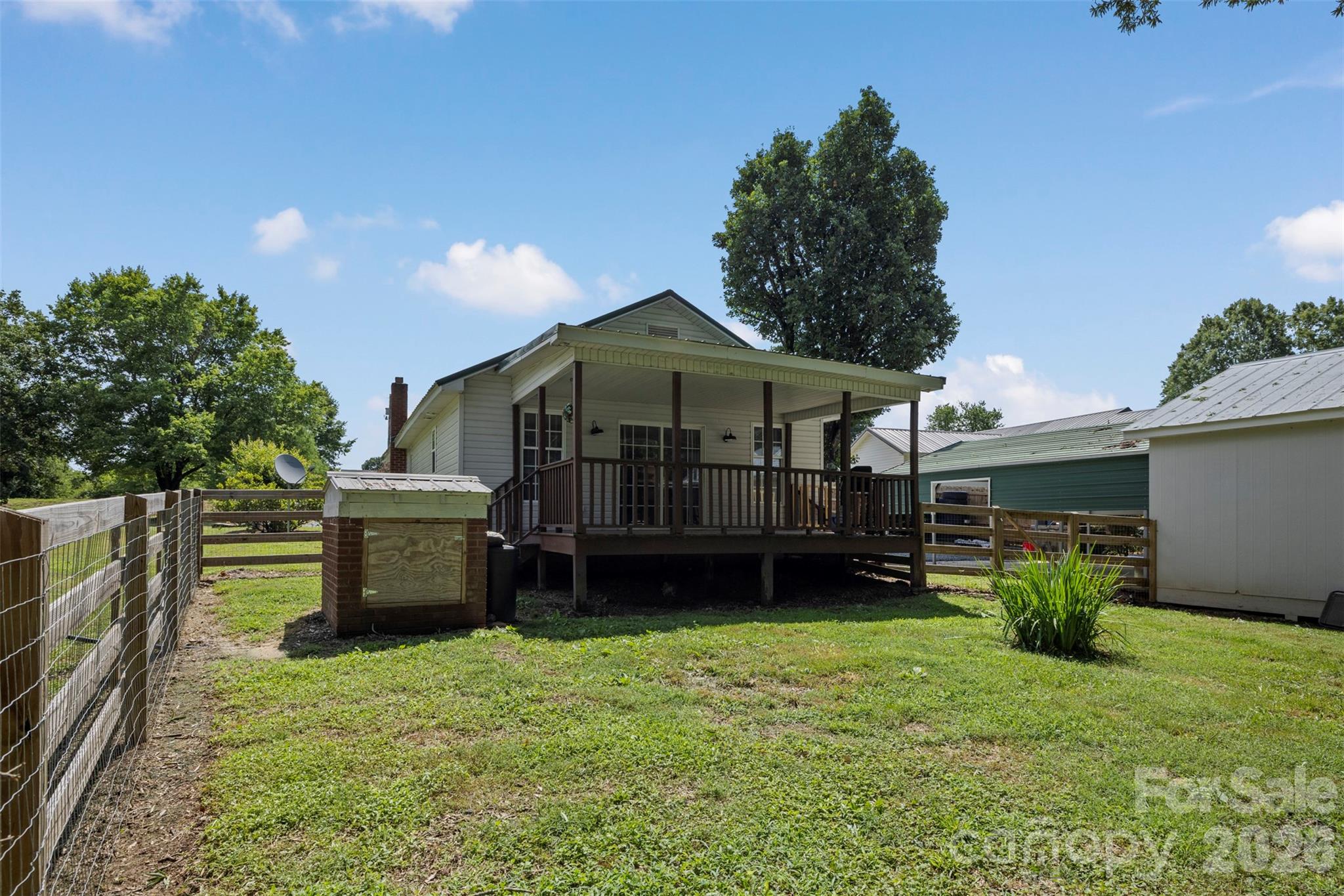 main property photo 19