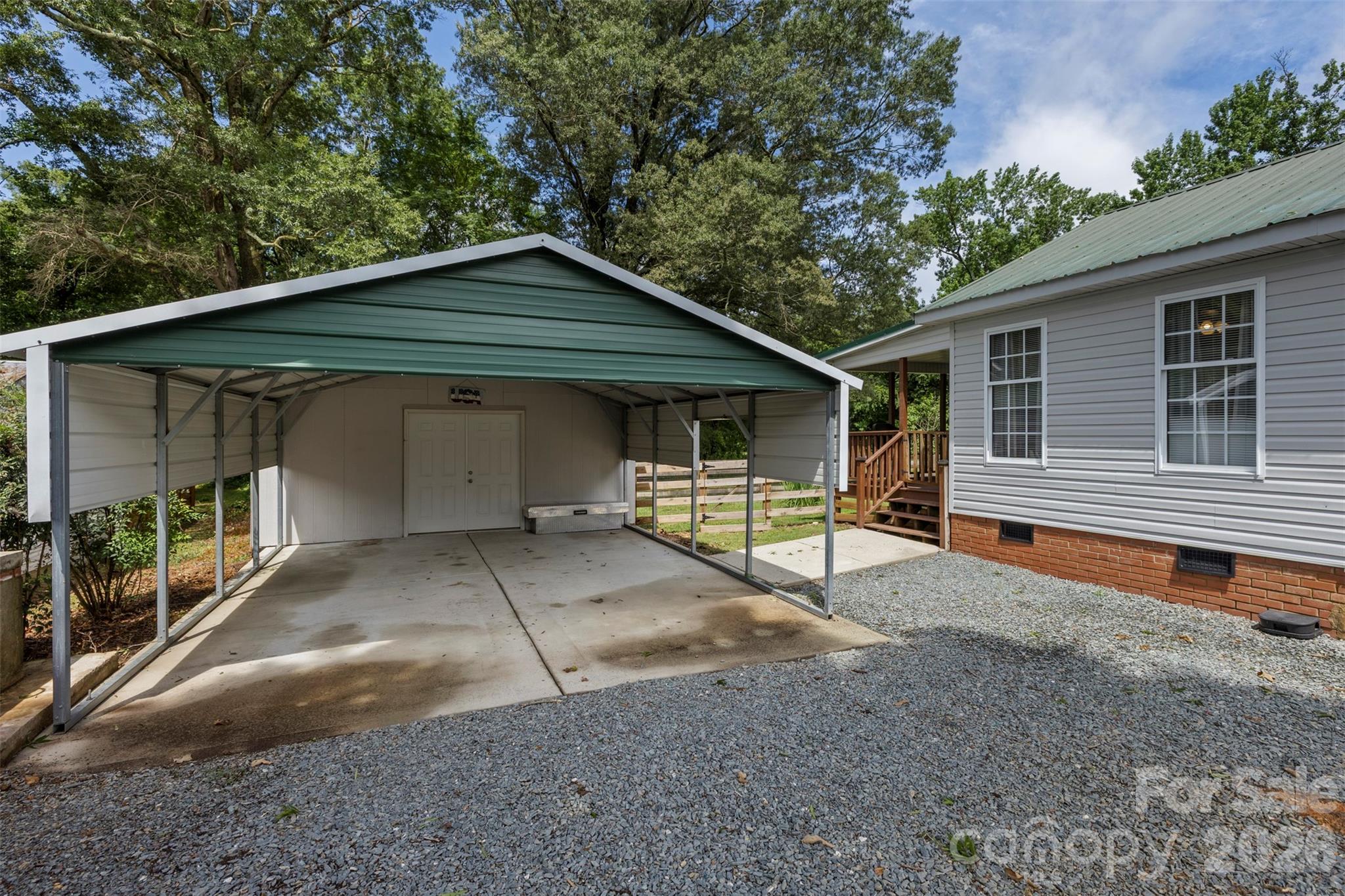 main property photo 21