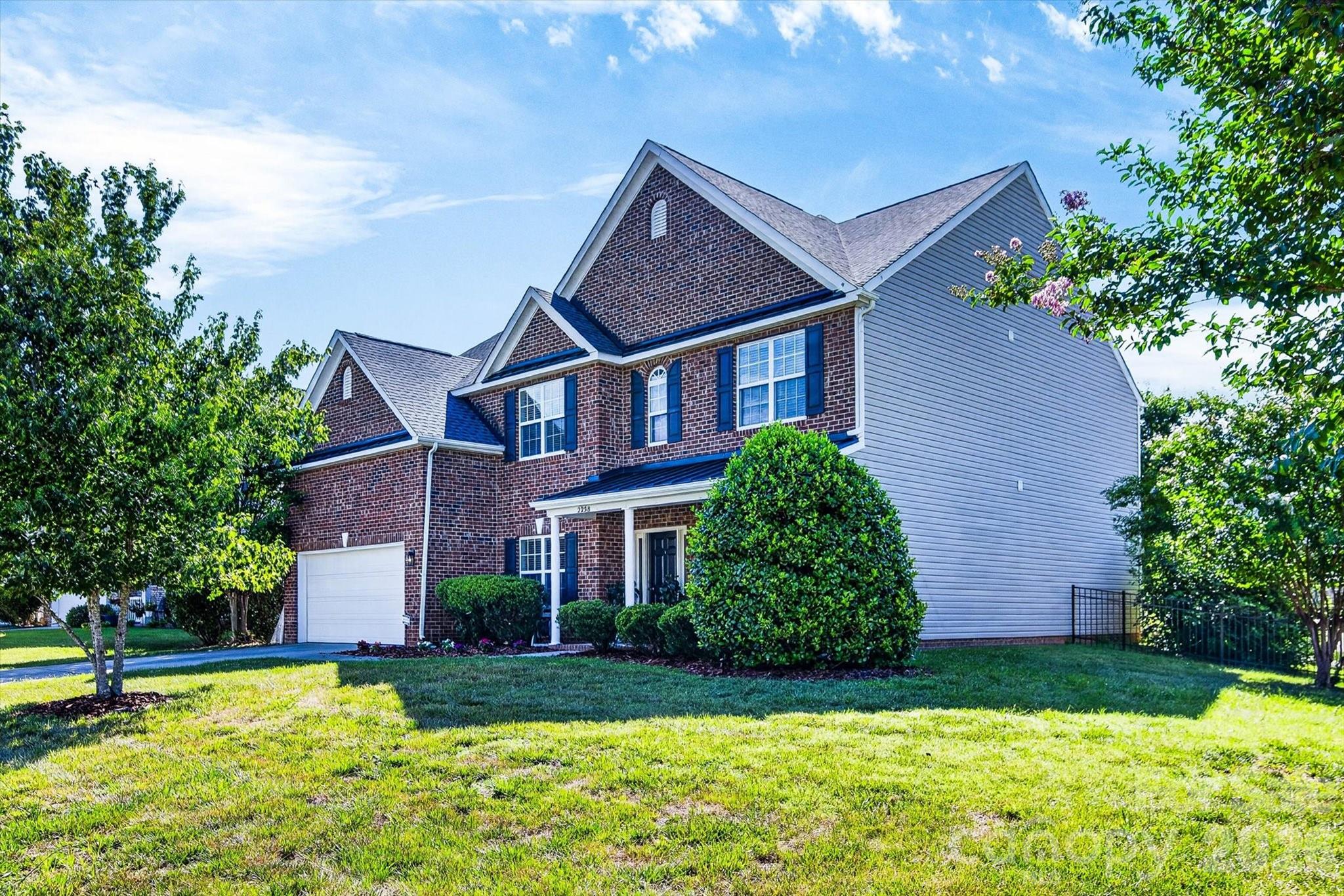 main property photo 1