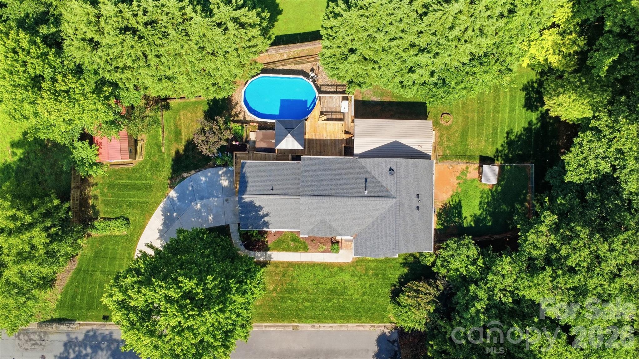 main property photo 35