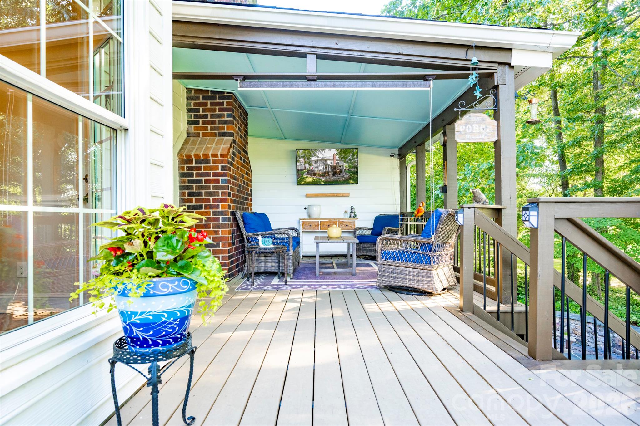 main property photo 36