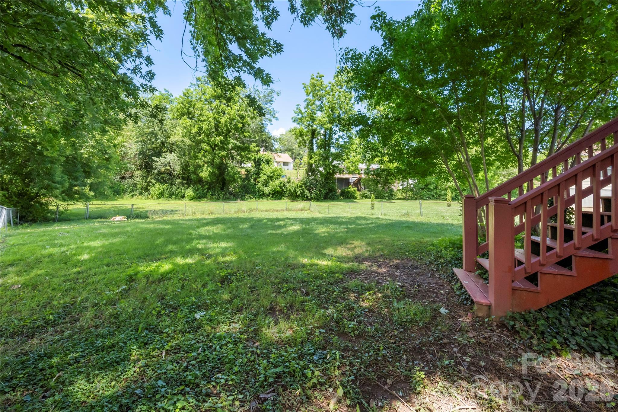 main property photo 19