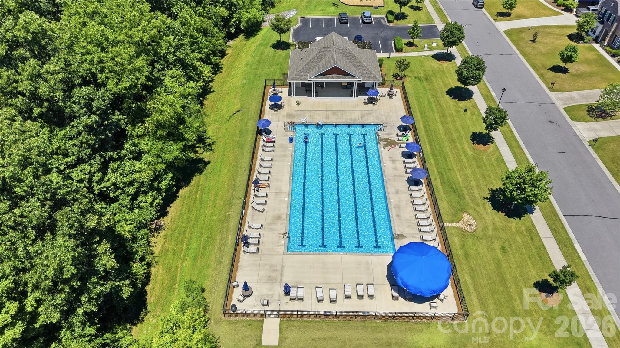 main property photo 43