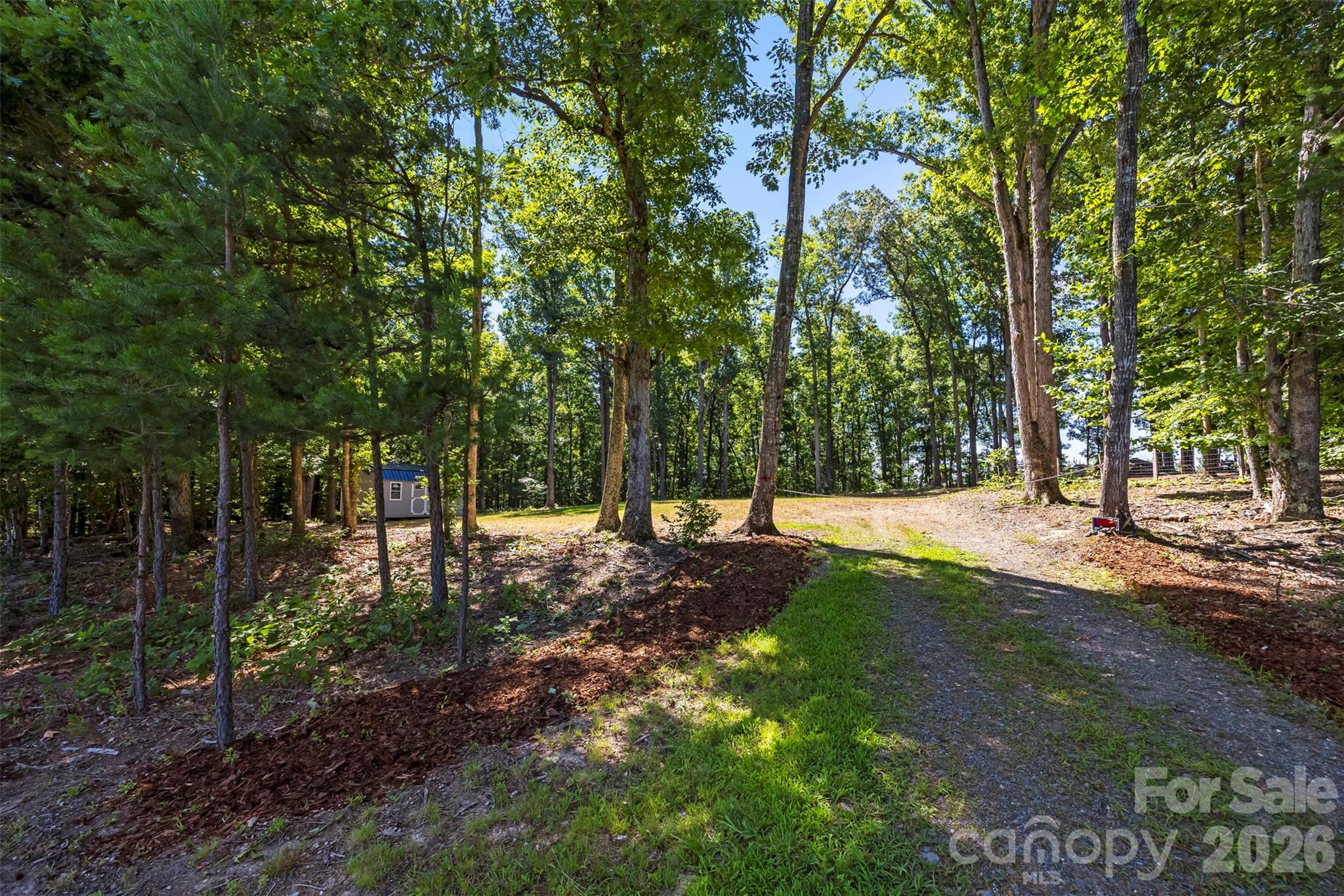 main property photo 10