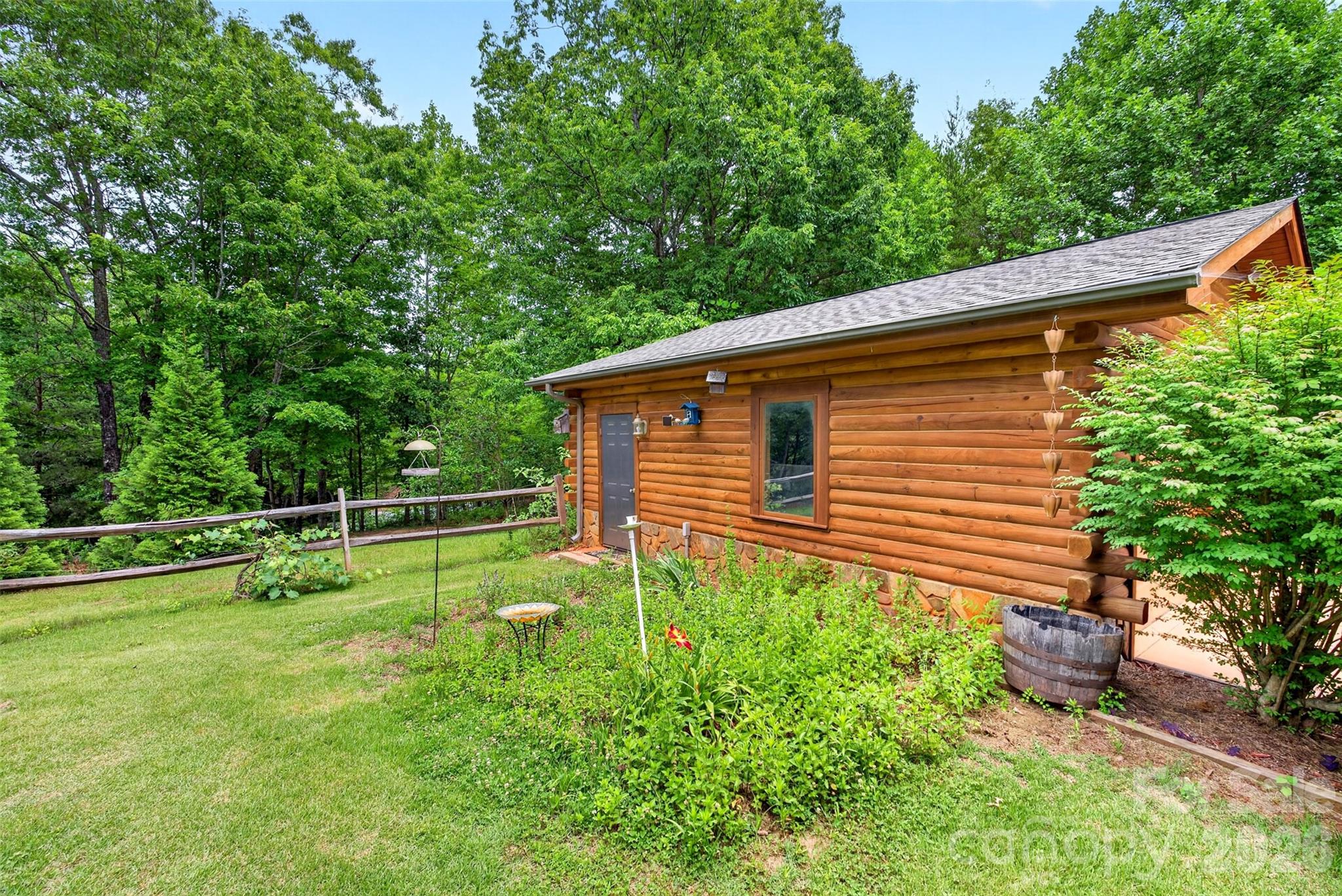main property photo 38