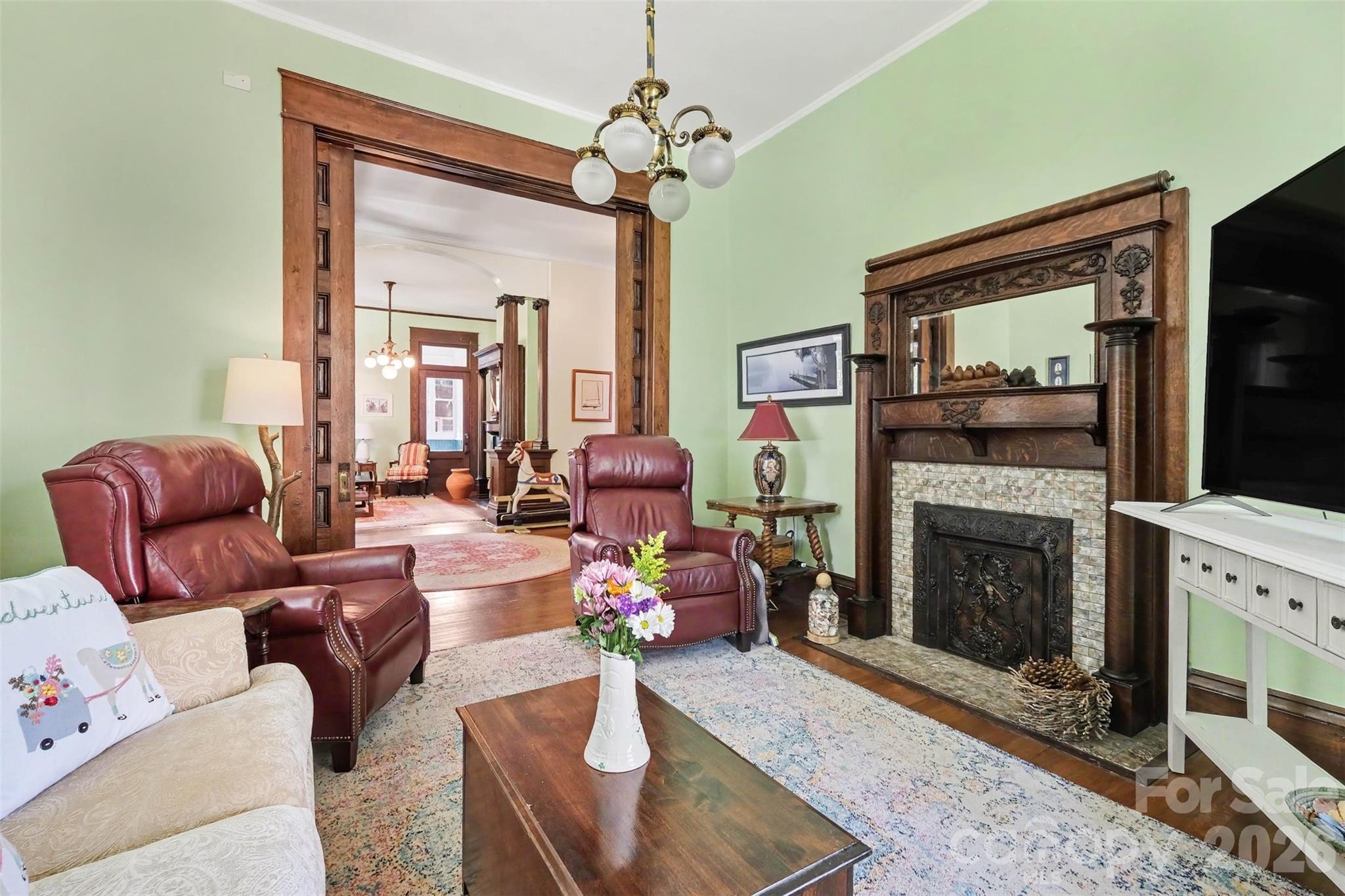 main property photo 6