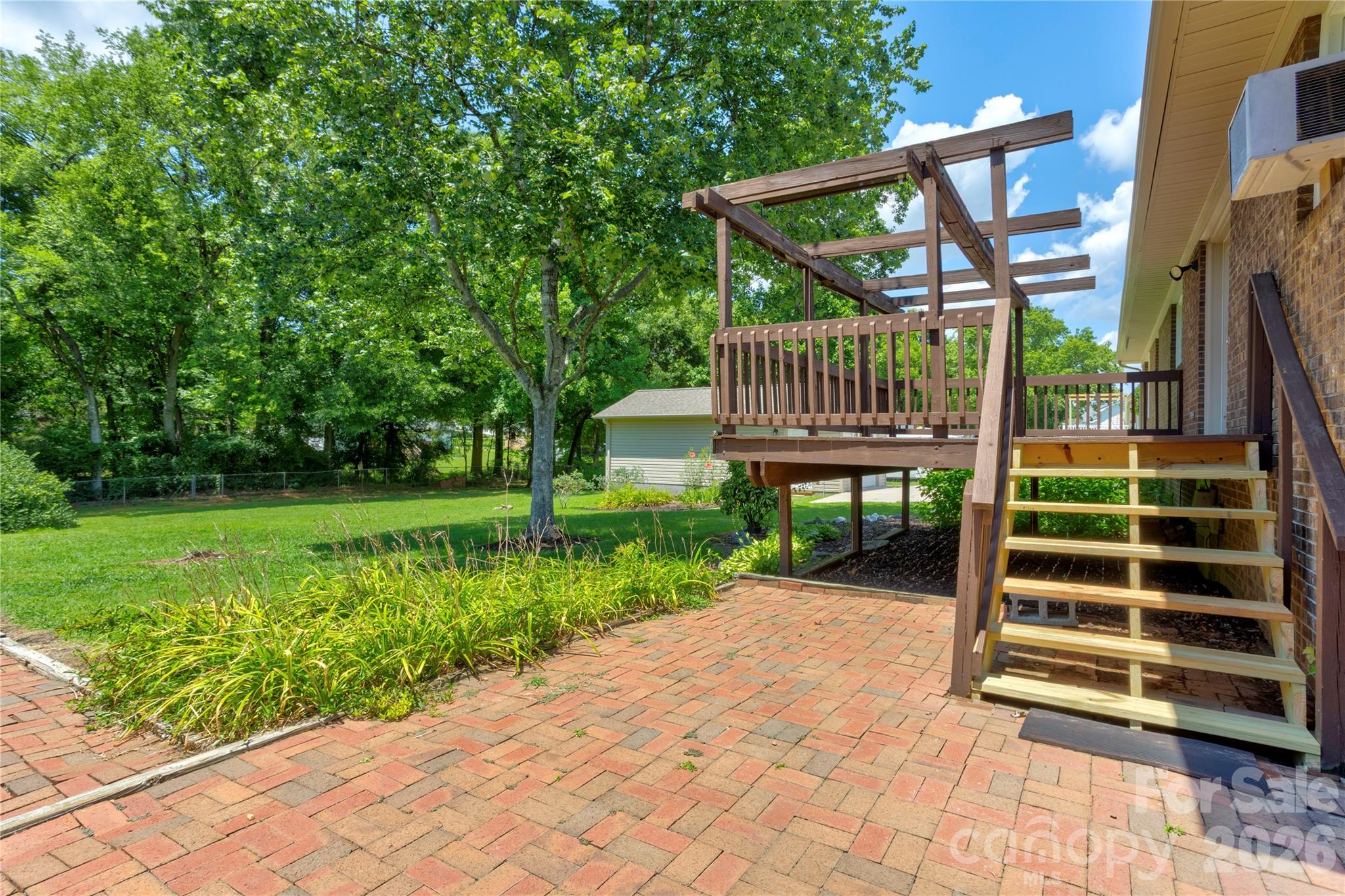 main property photo 26