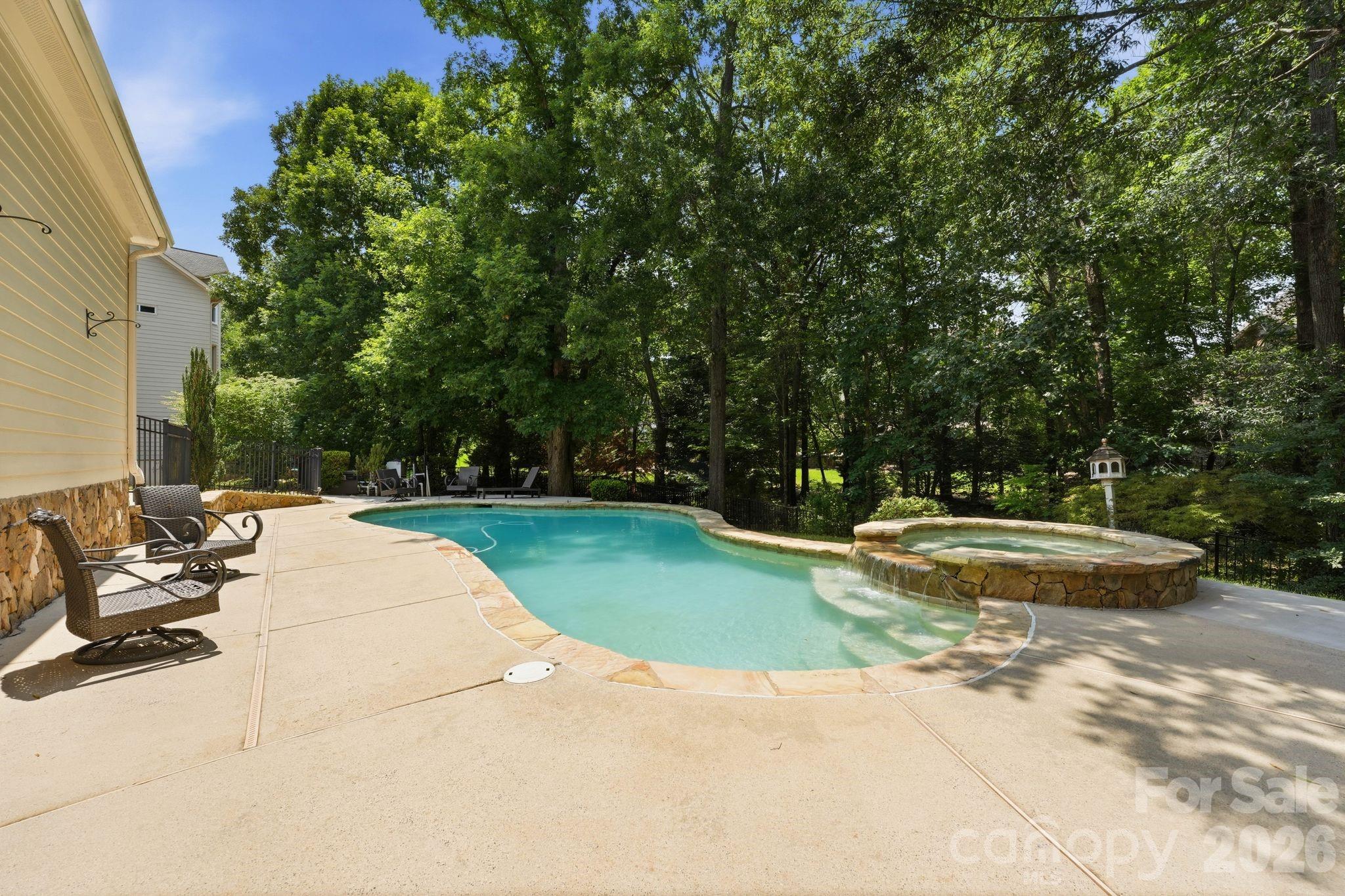 main property photo 44