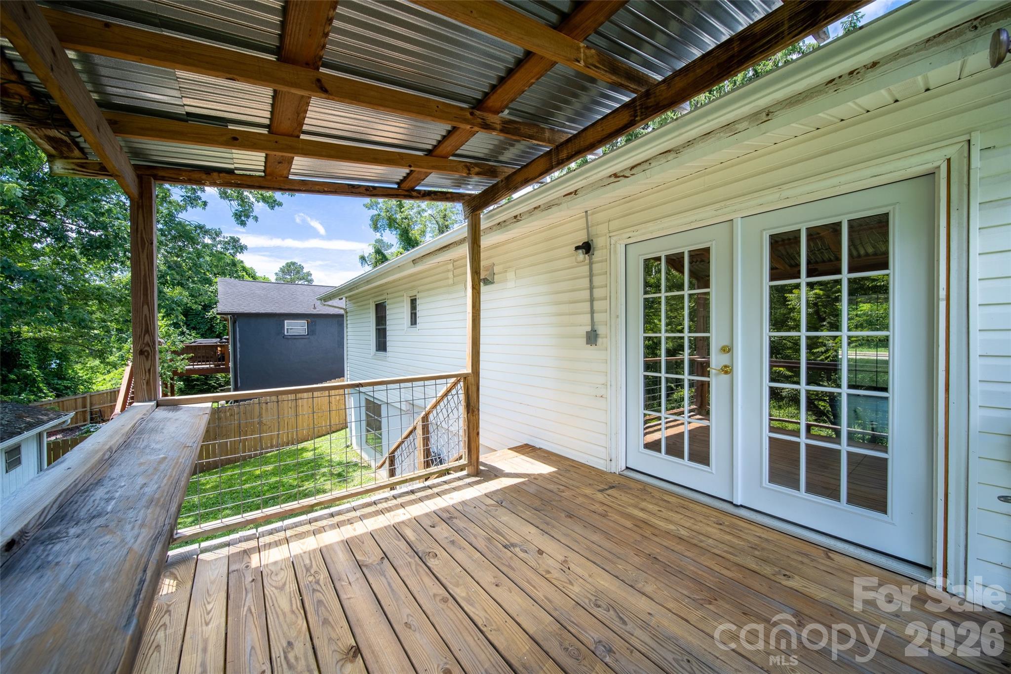 main property photo 15