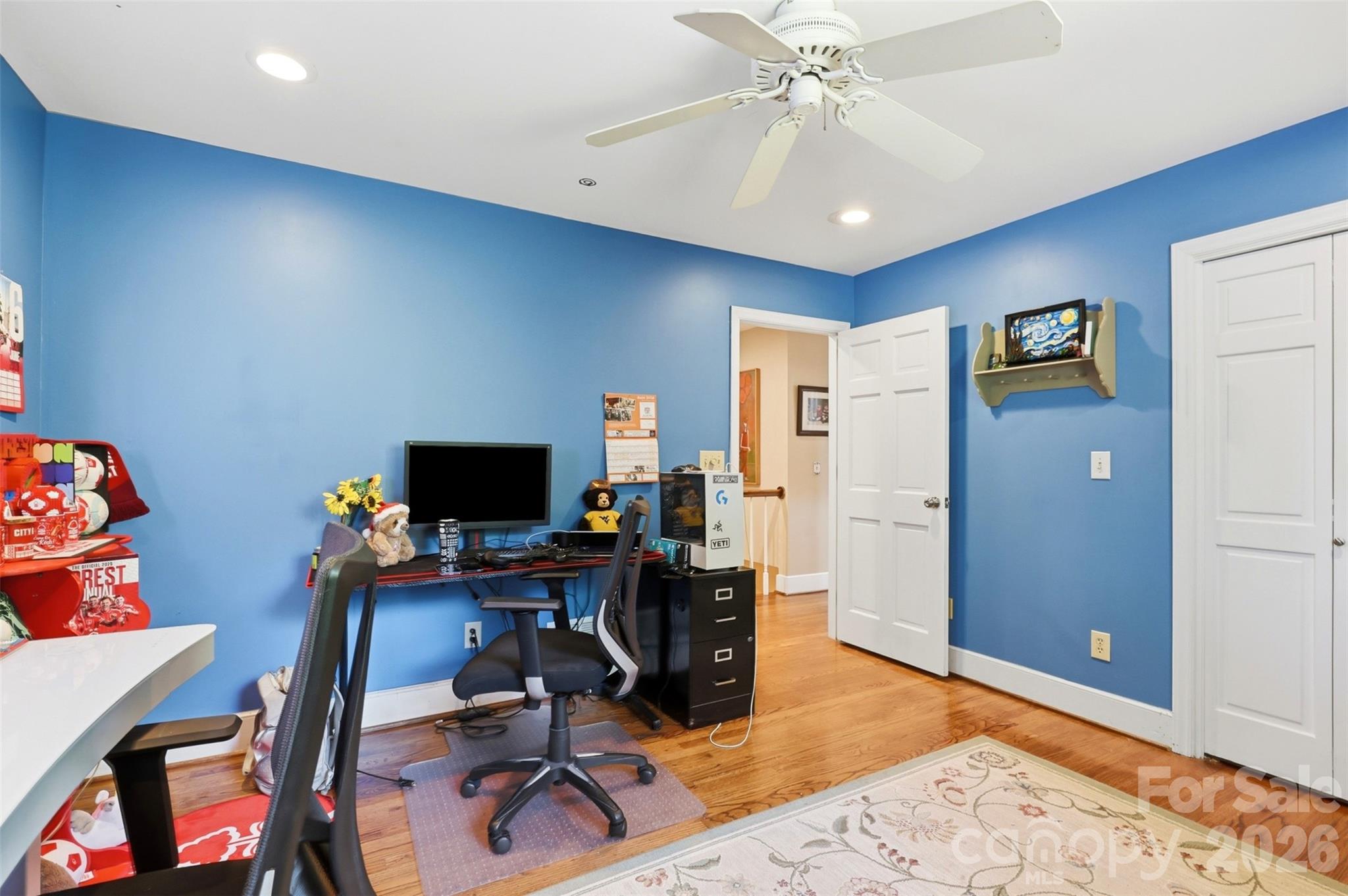 main property photo 19