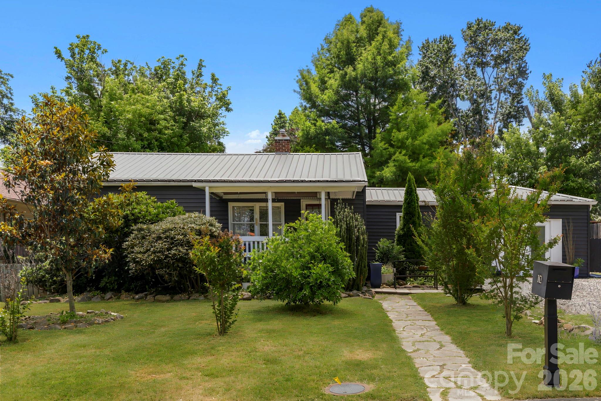 main property photo 18