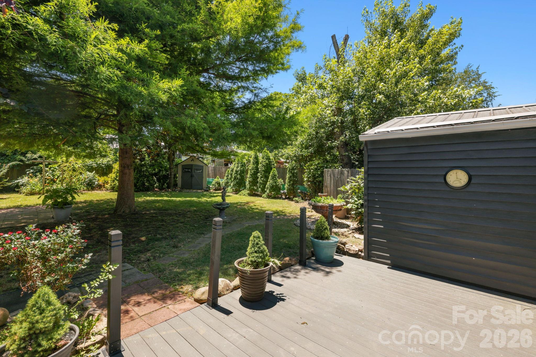 main property photo 22