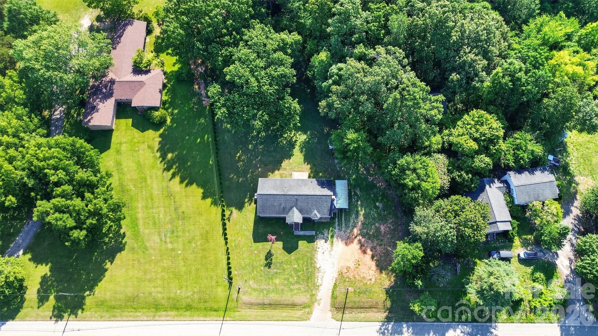main property photo 18