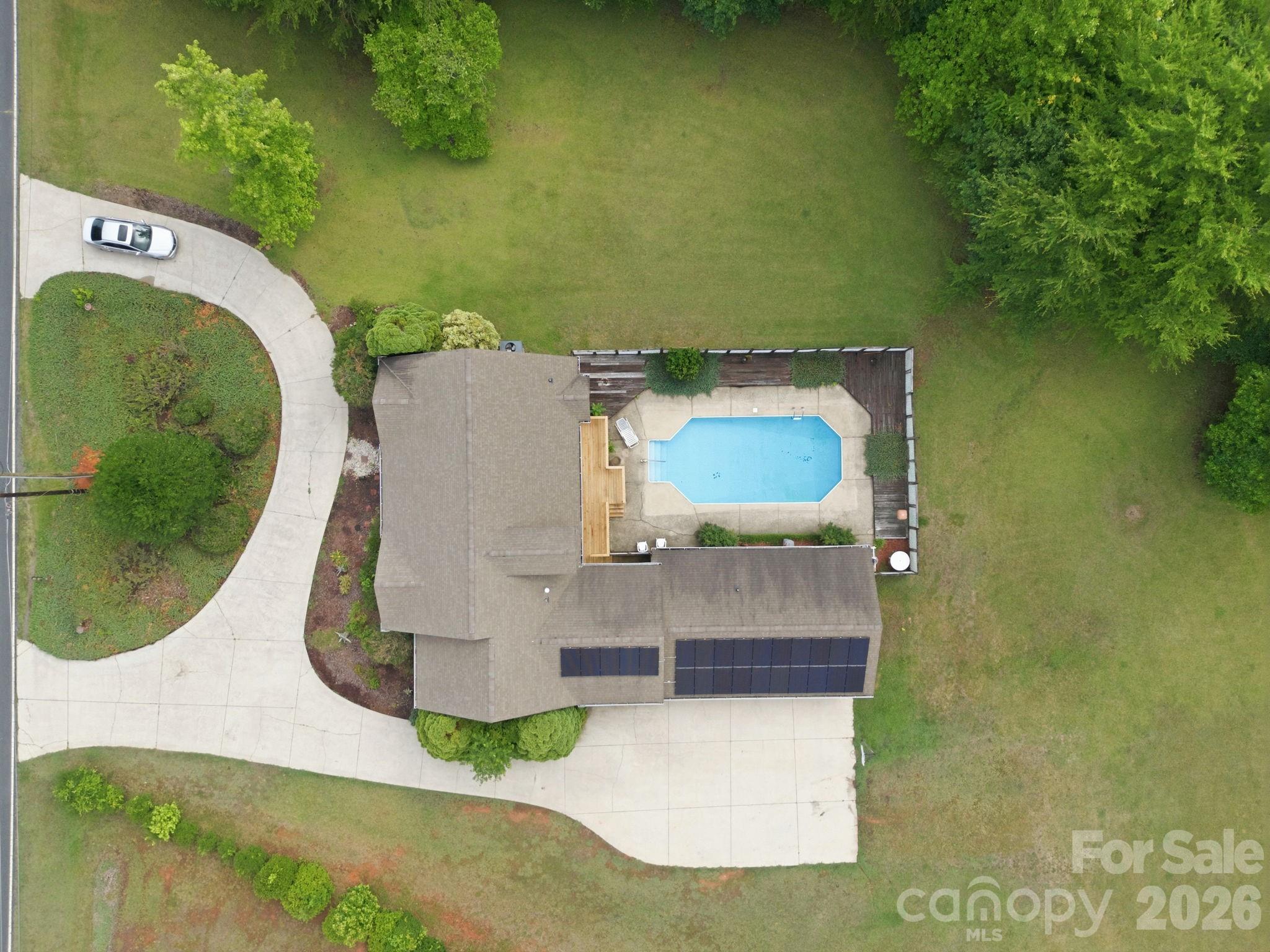main property photo 39
