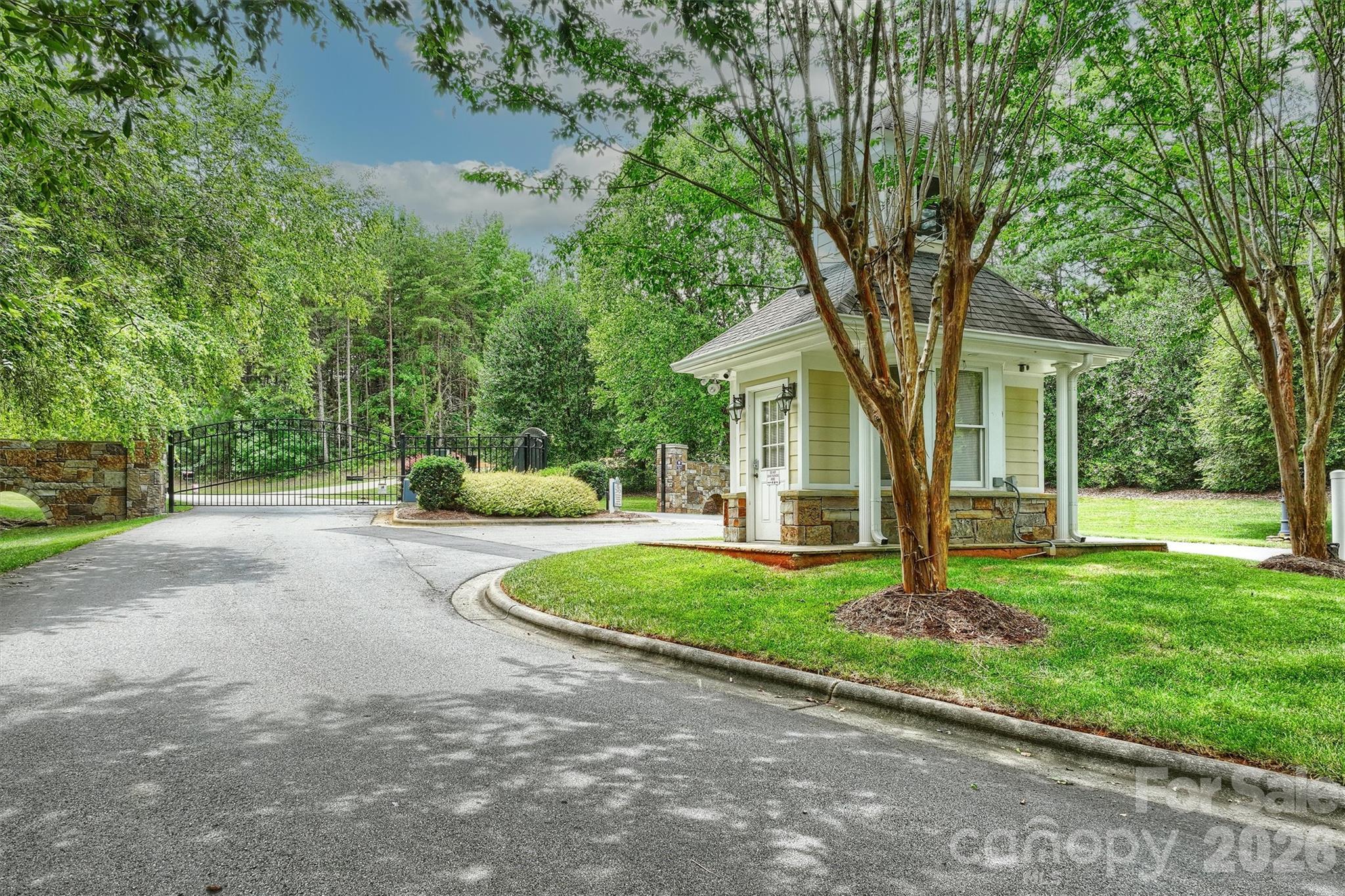 main property photo 45