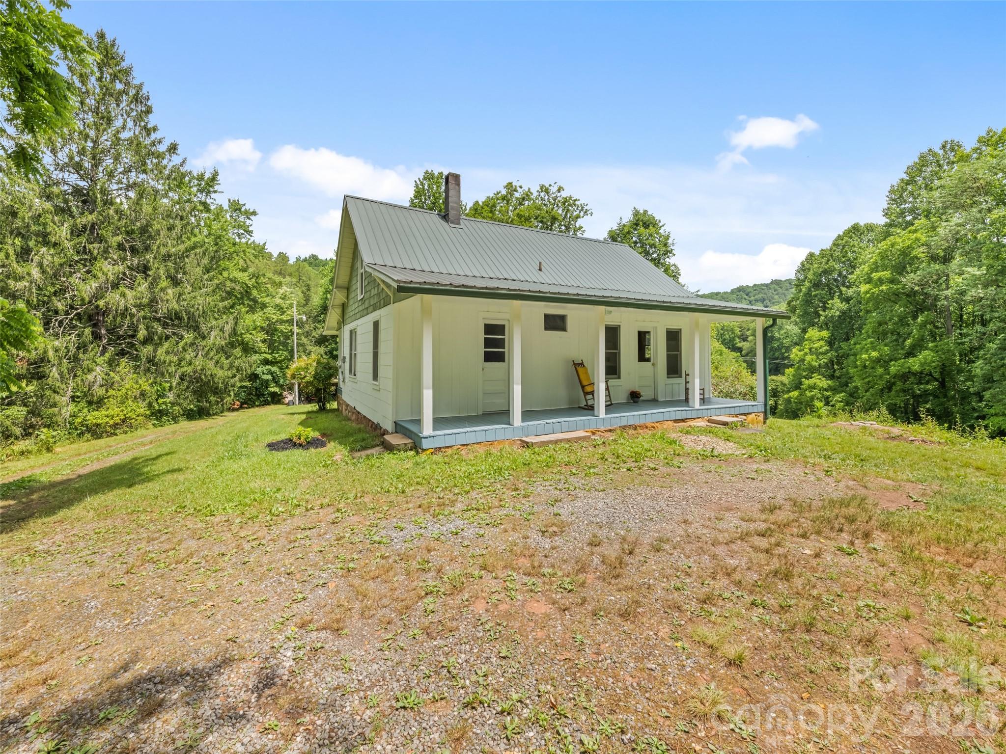 main property photo 4