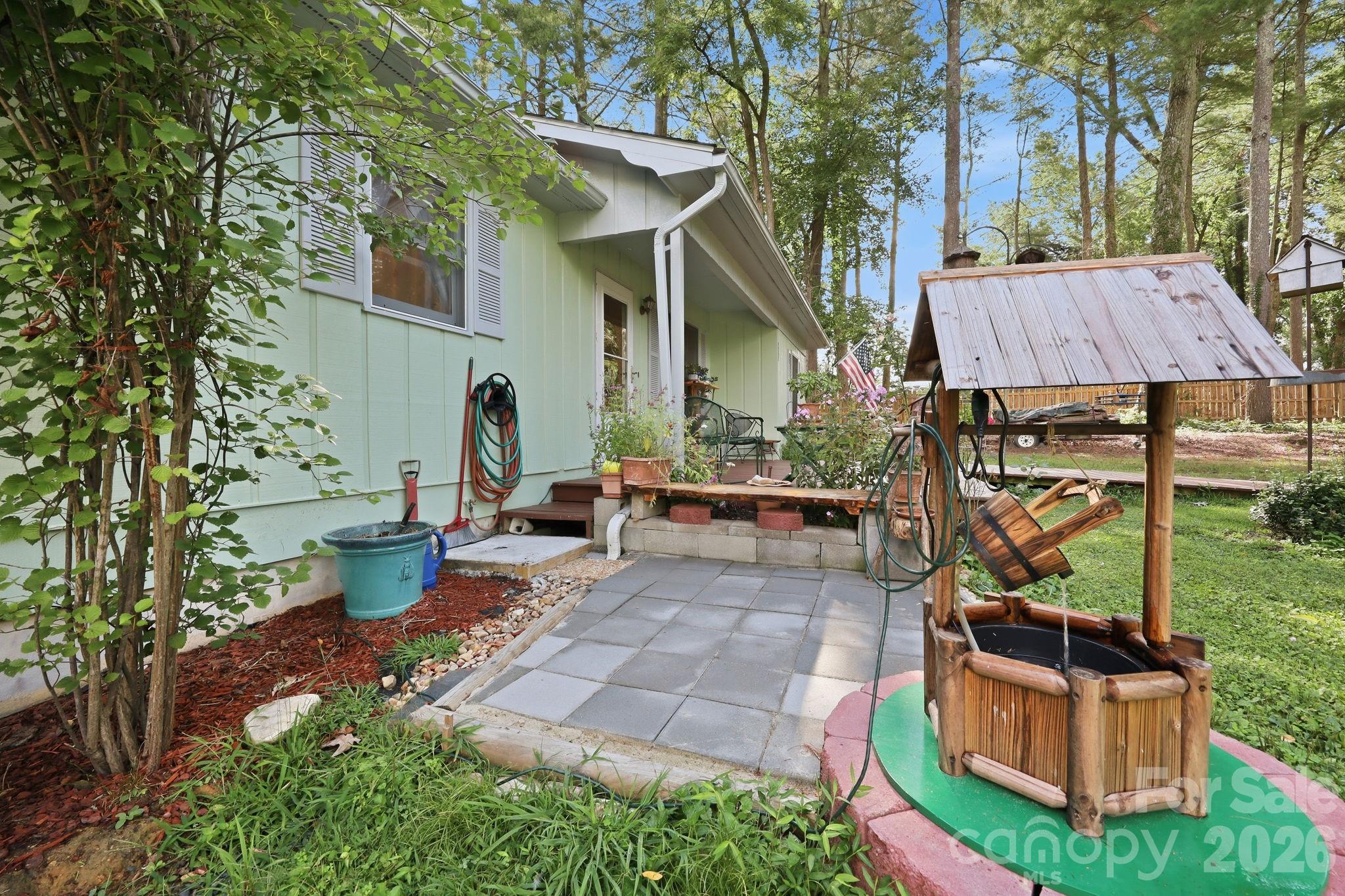 main property photo 41