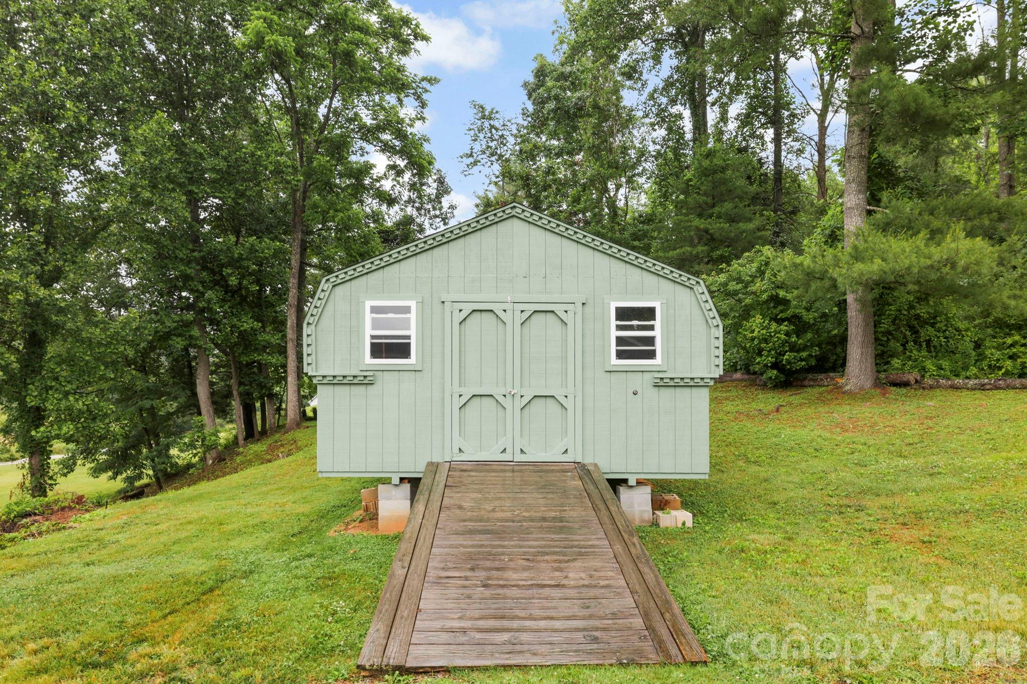 main property photo 27