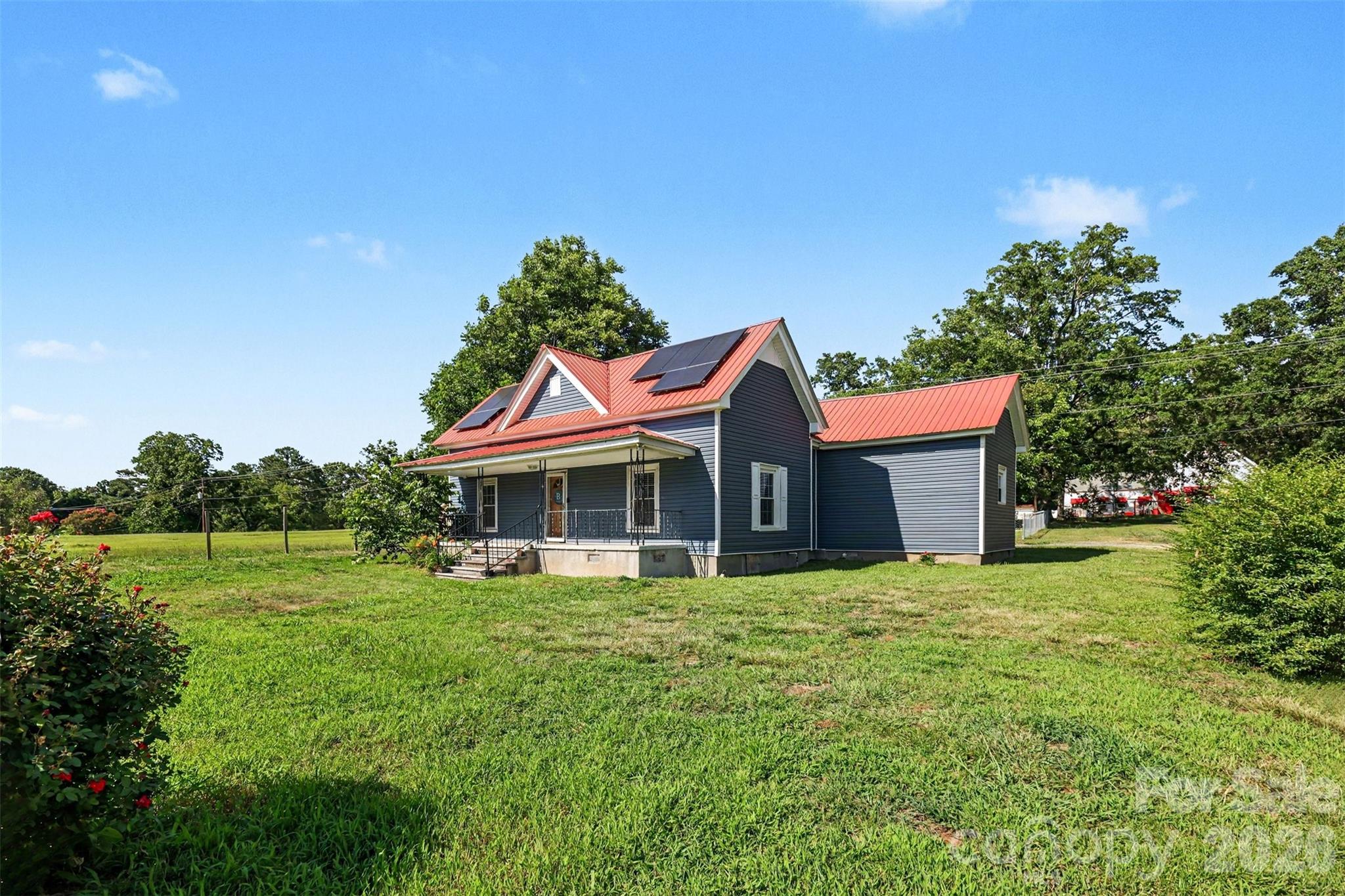 main property photo 16