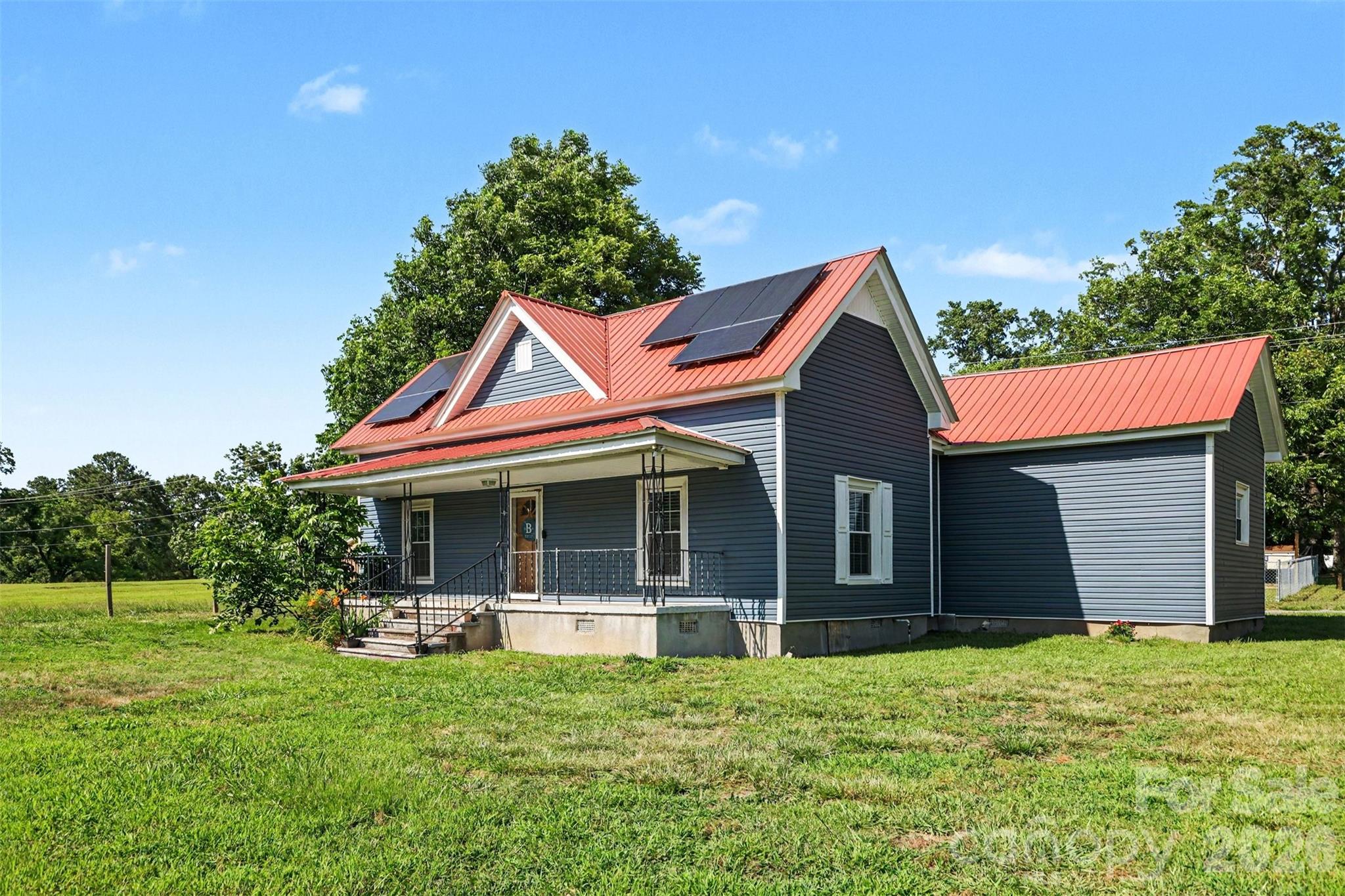 main property photo 5