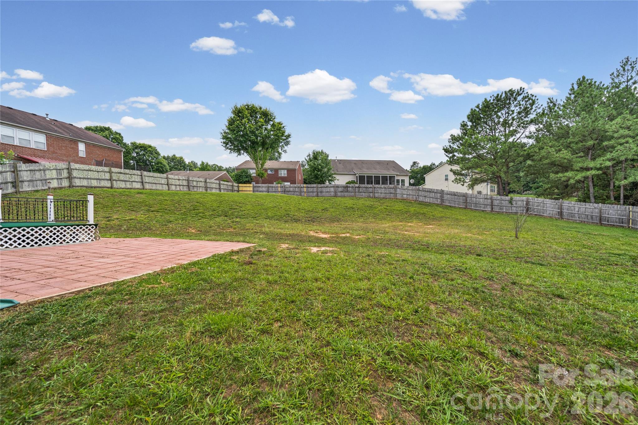 main property photo 20