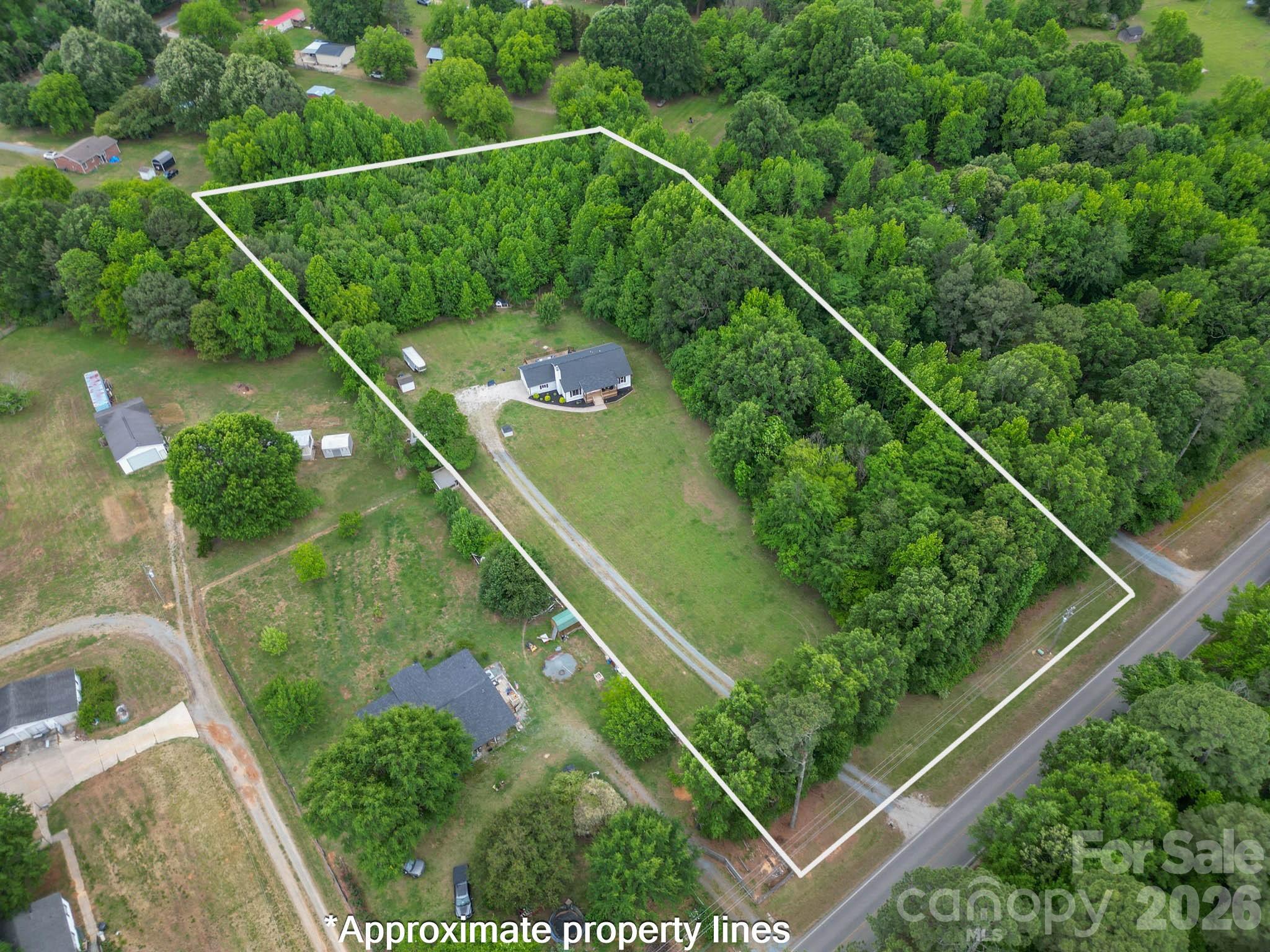 main property photo 4