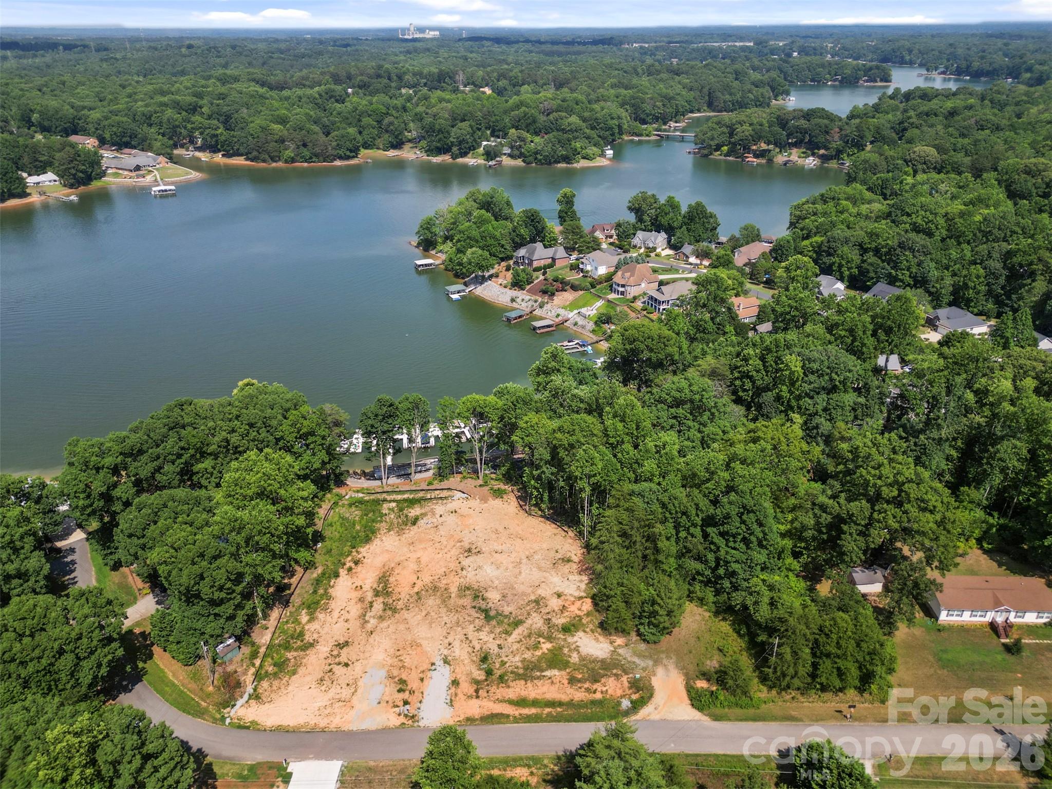 main property photo 8