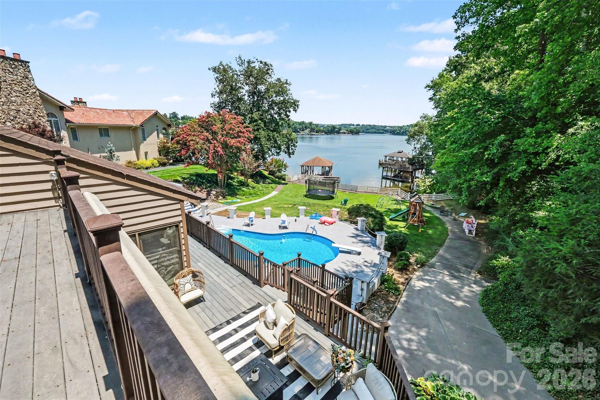 main property photo 41