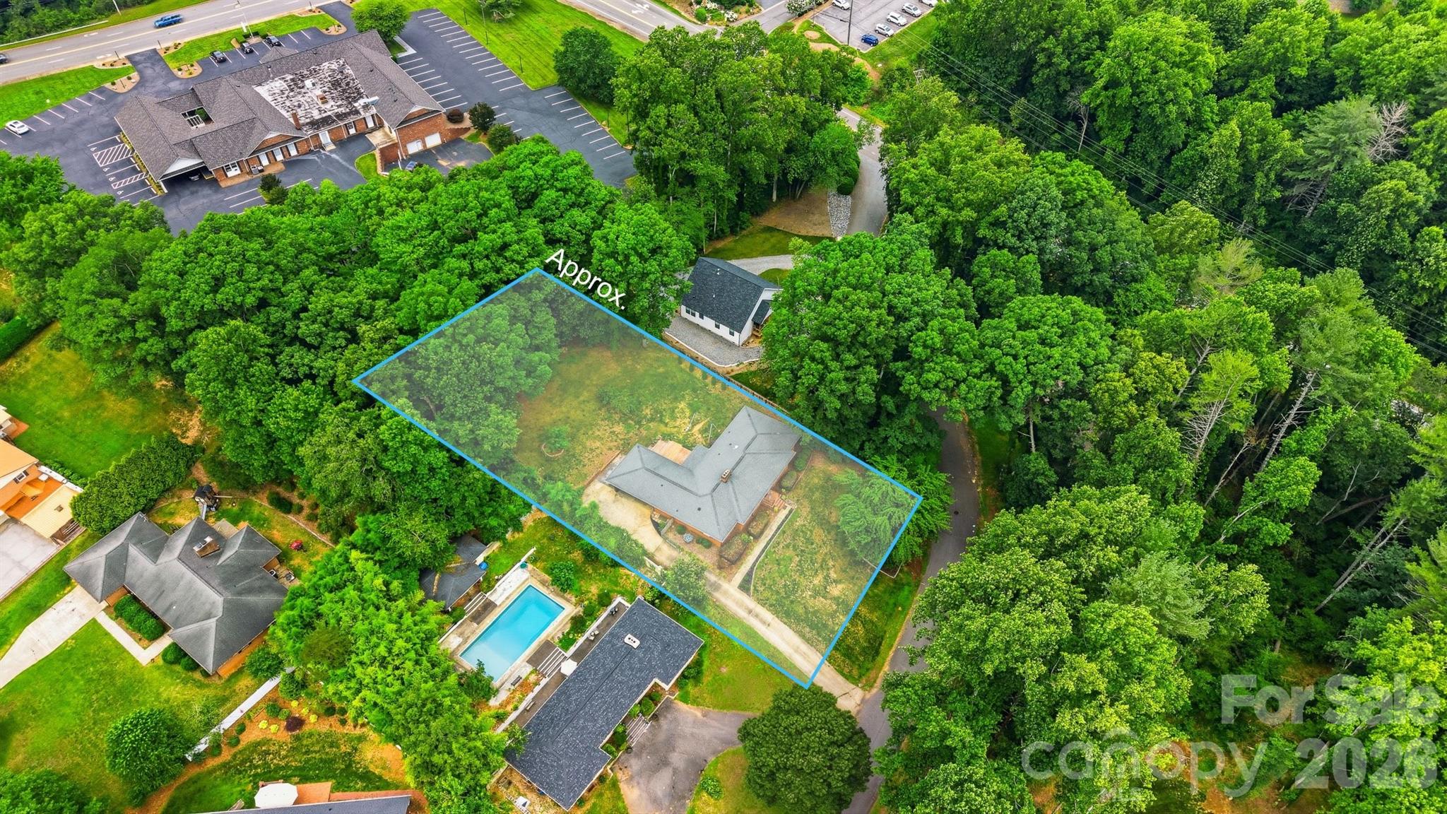 main property photo 2
