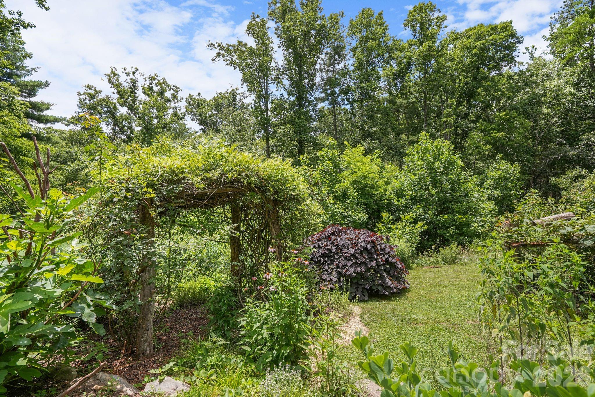 main property photo 39