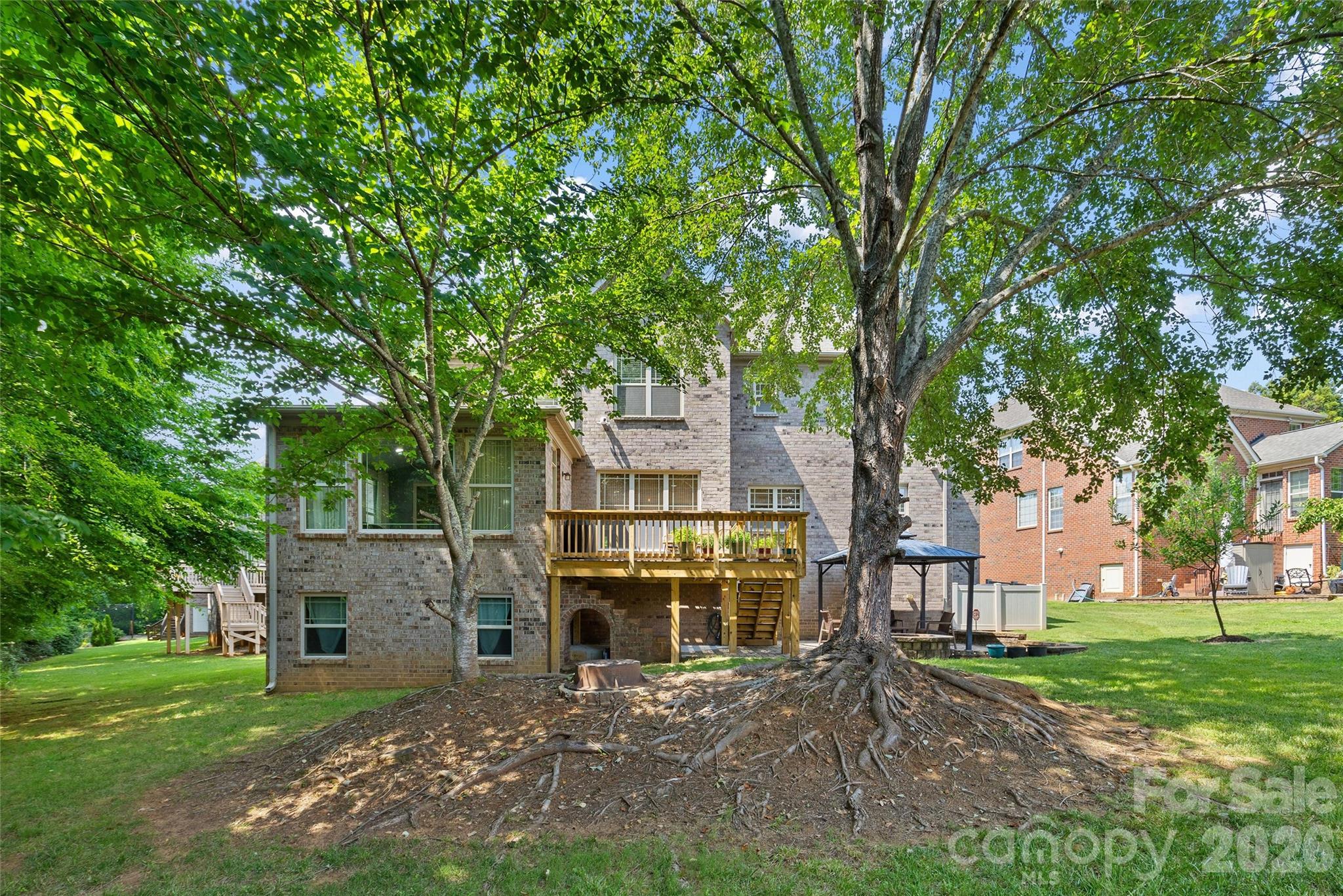 main property photo 37