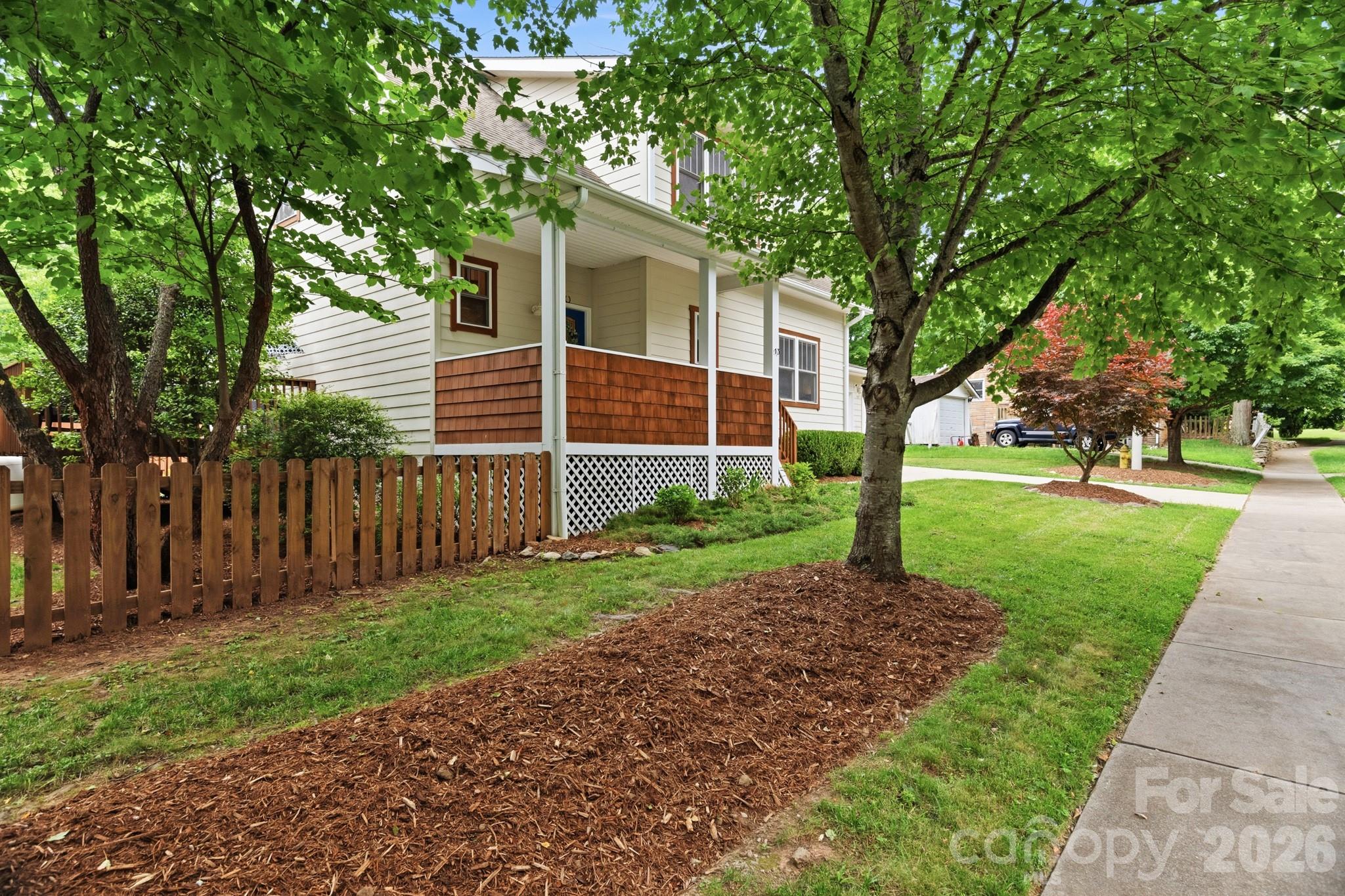 main property photo 31