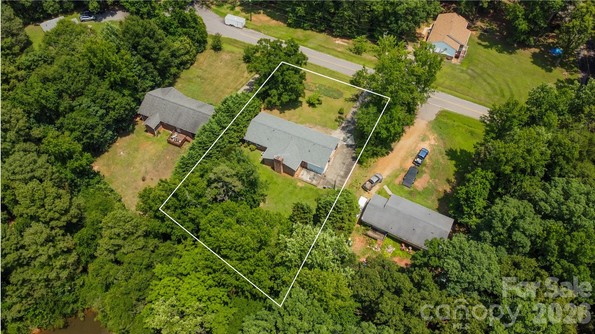 main property photo 25