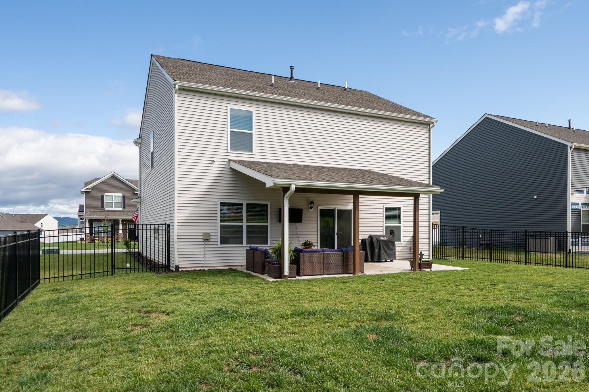 main property photo 23