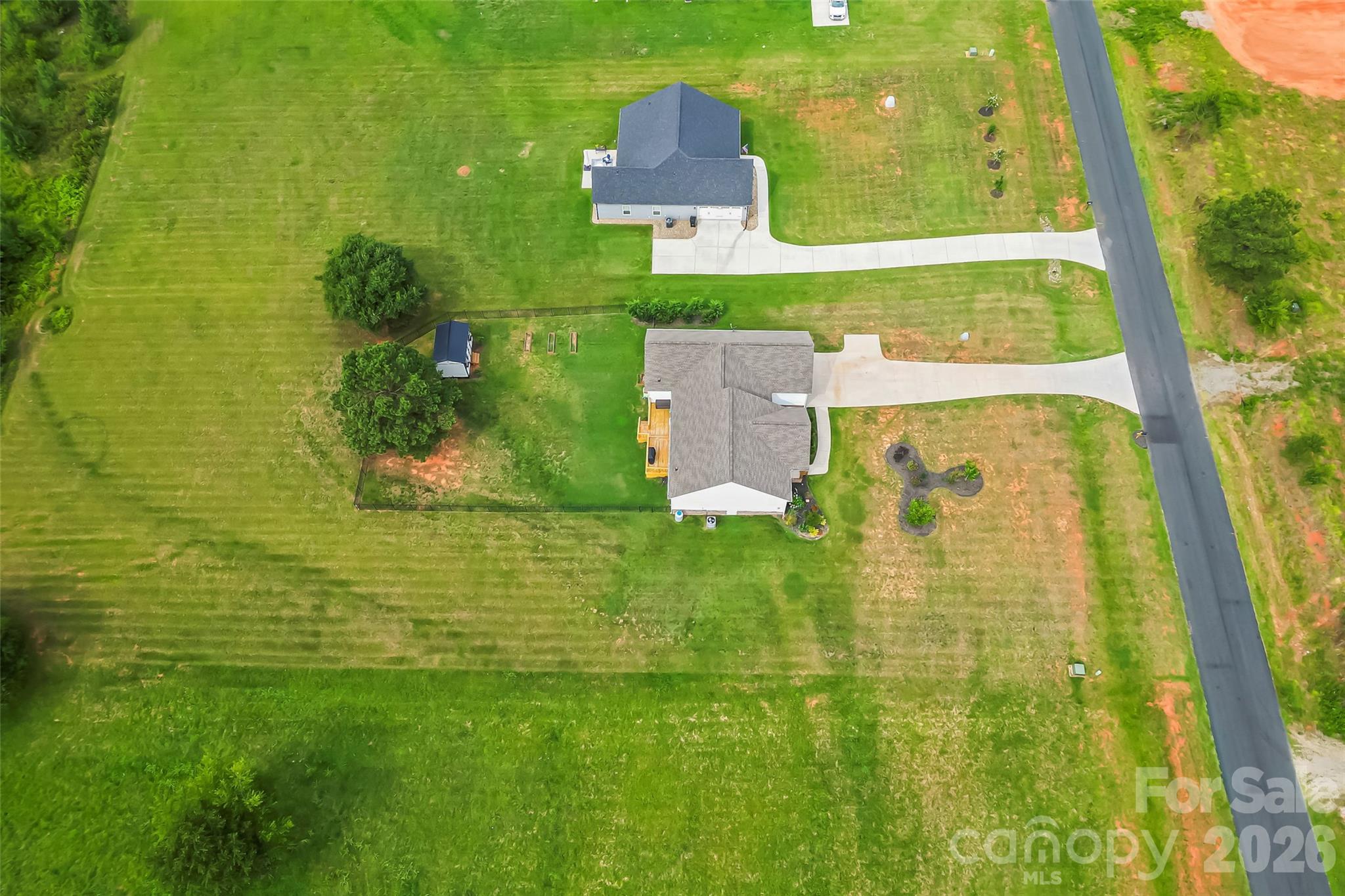main property photo 31