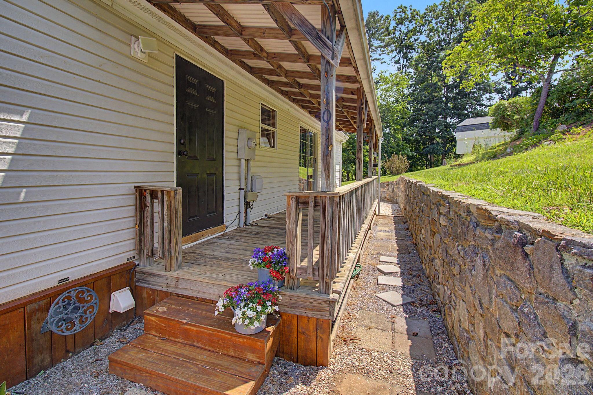 main property photo 36