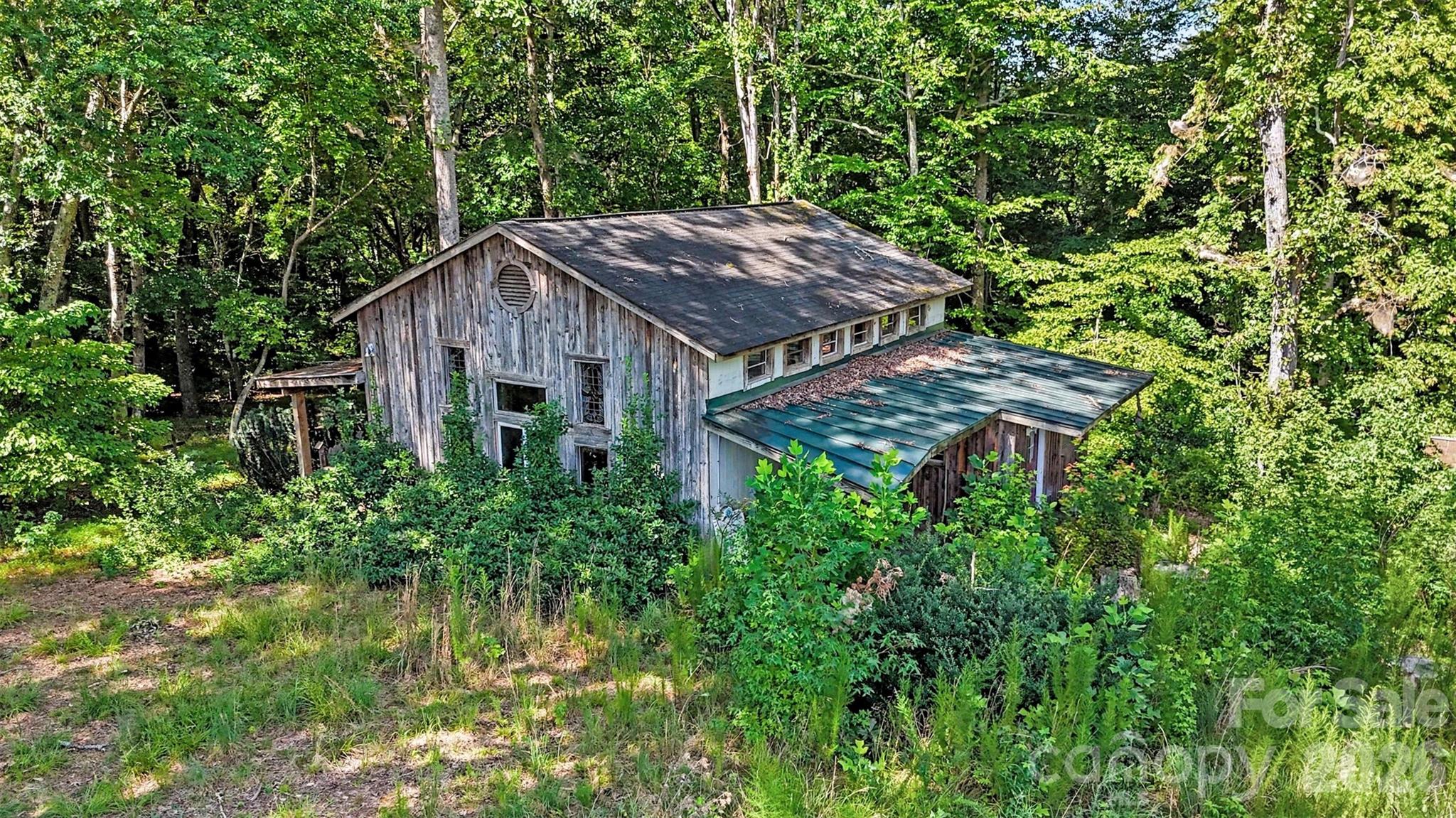 main property photo 31