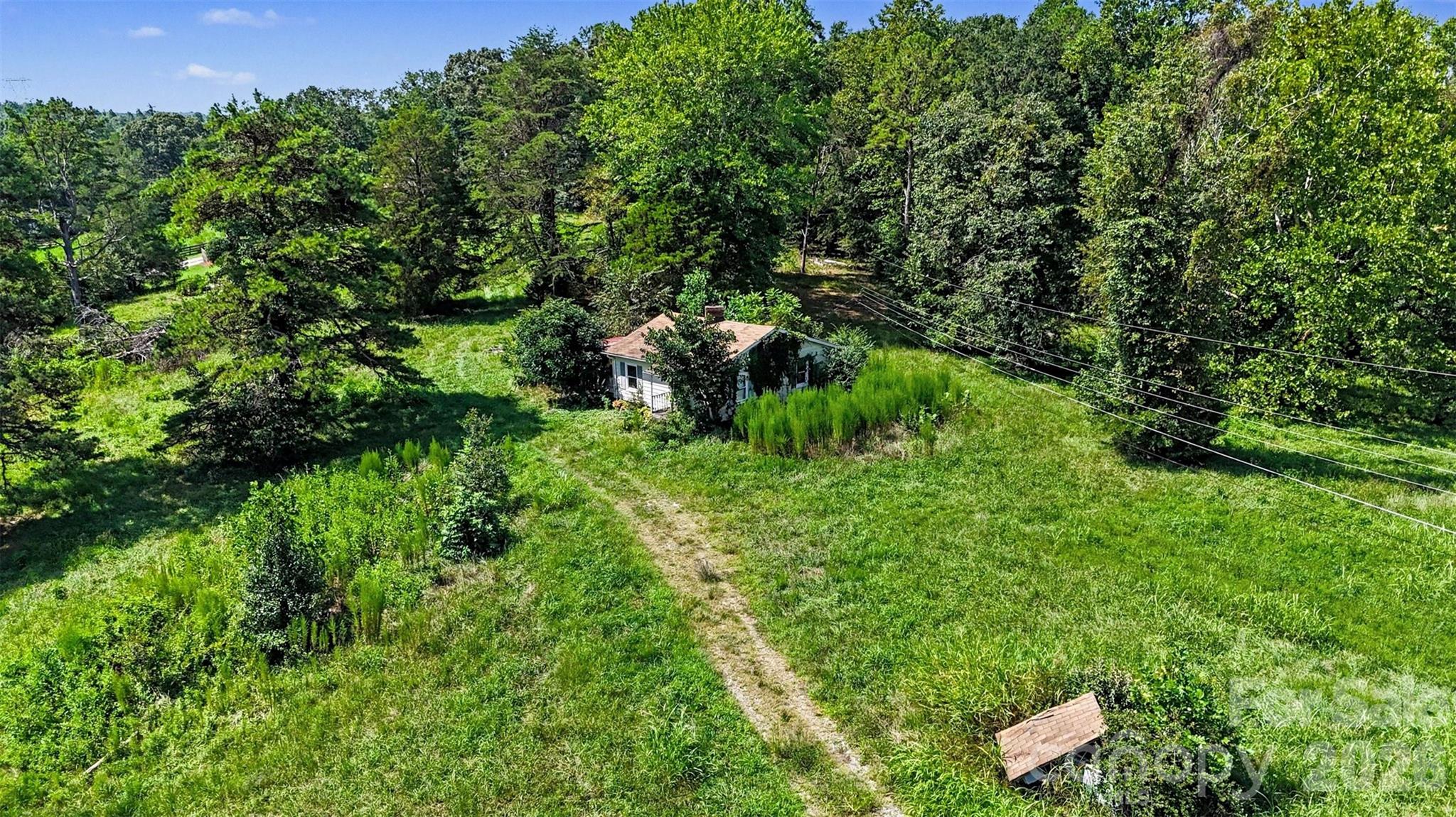 main property photo 35