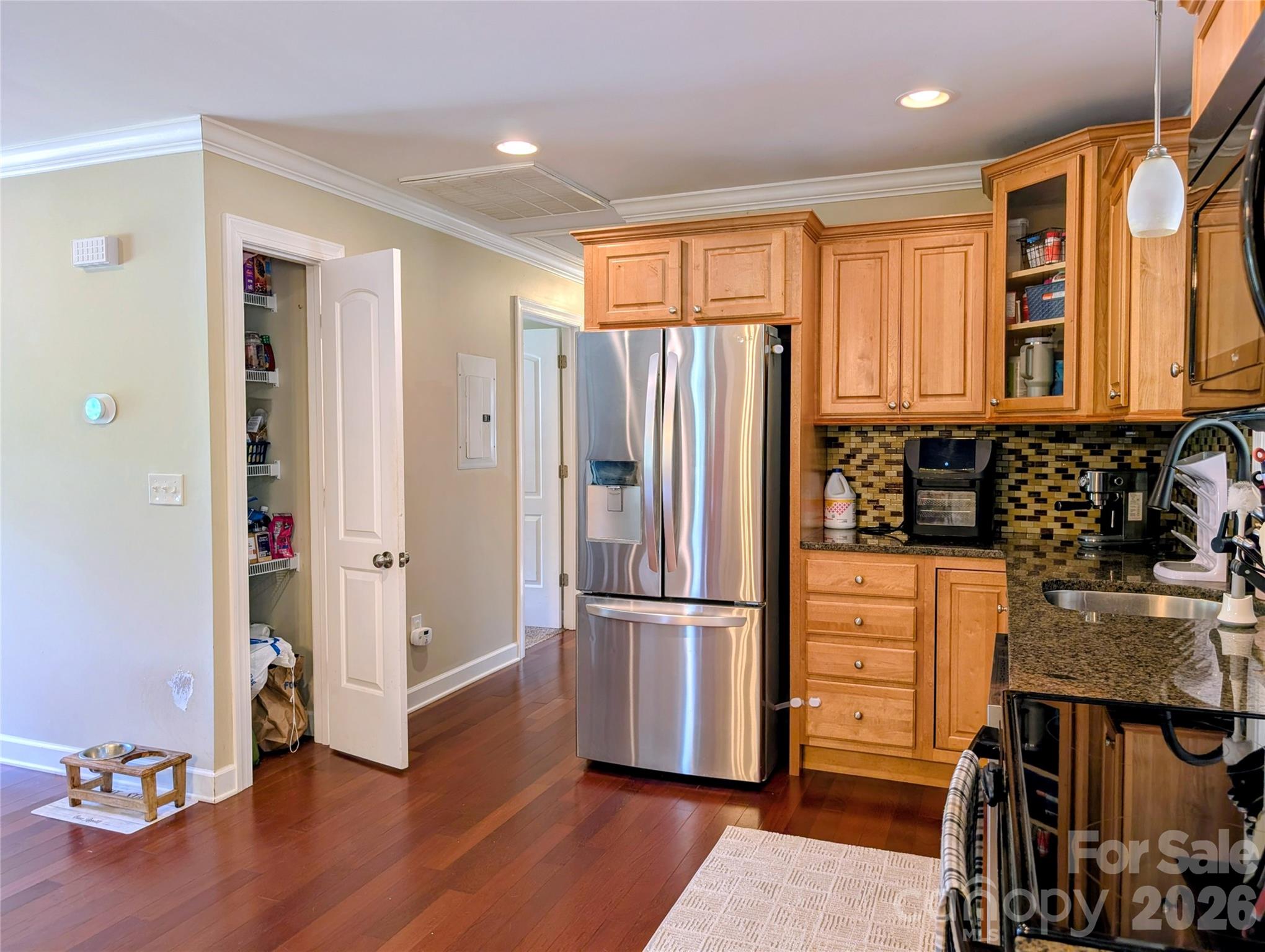 main property photo 21