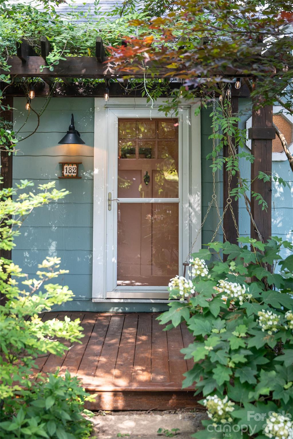 main property photo 40